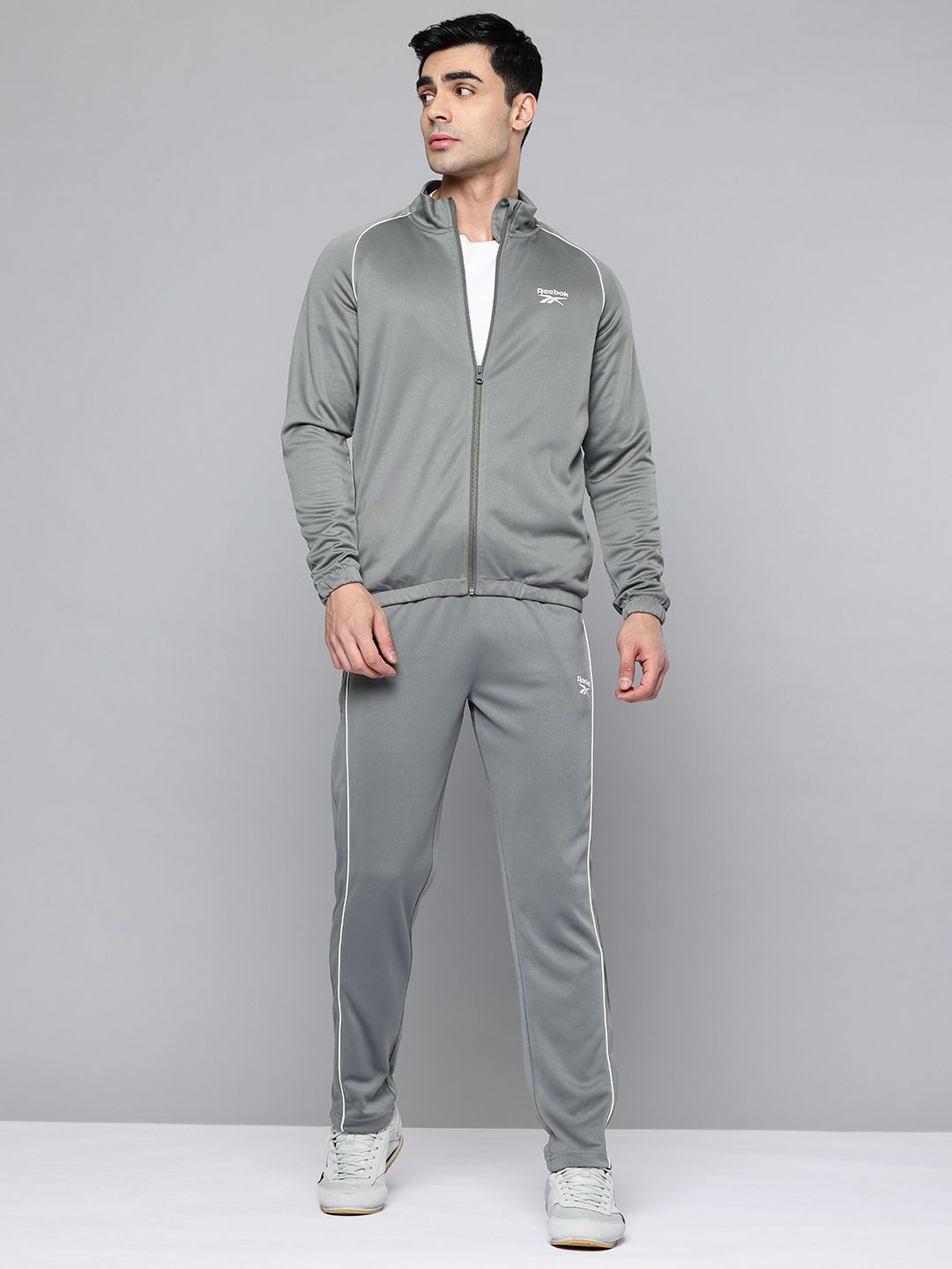 Reebok Brand Logo Detail Contrast Piping Mock Collar Jacket with Track Pants-picture-19