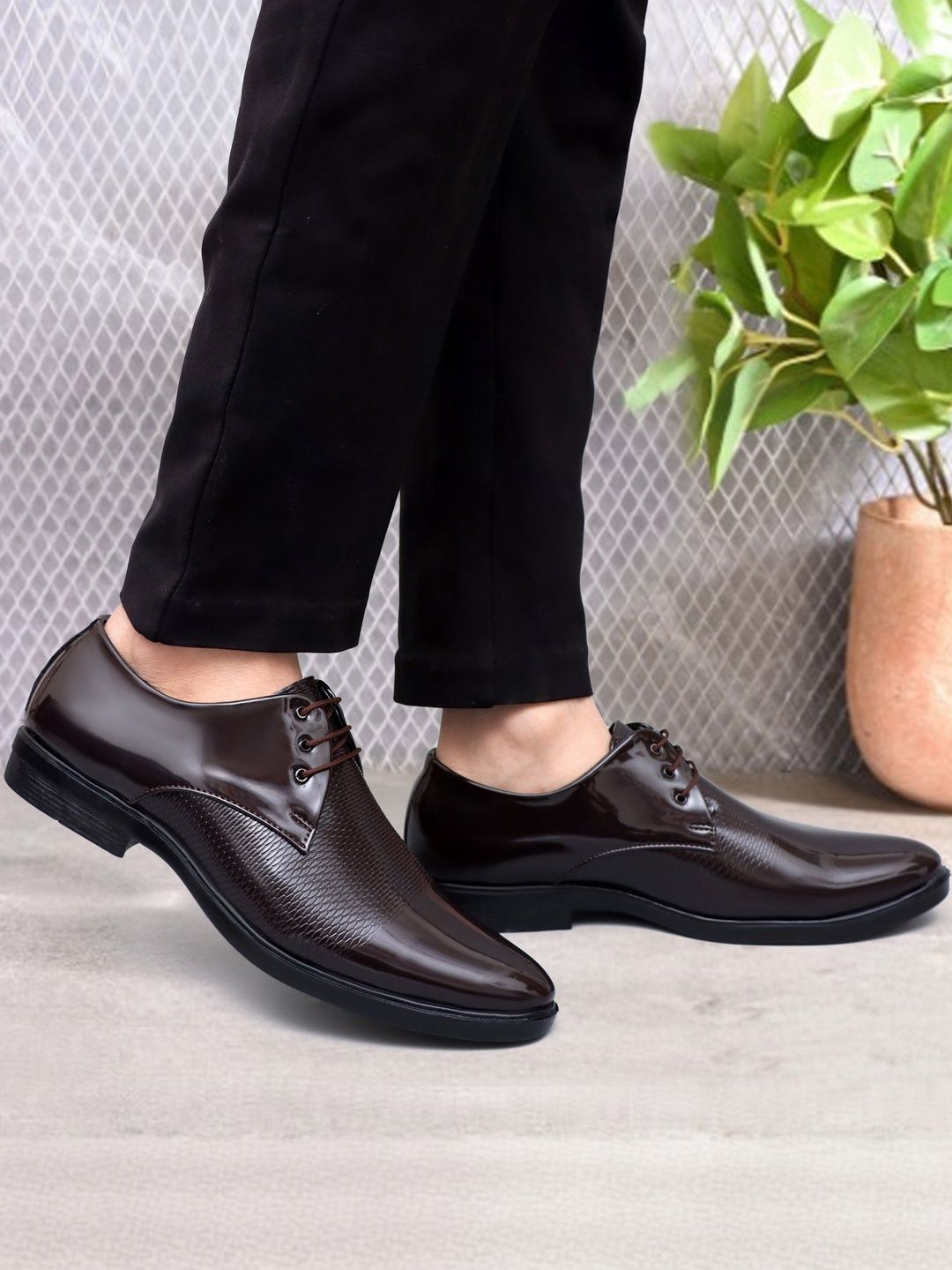 SHUAN Men Textured Round Toe Formal Derbys-picture-29