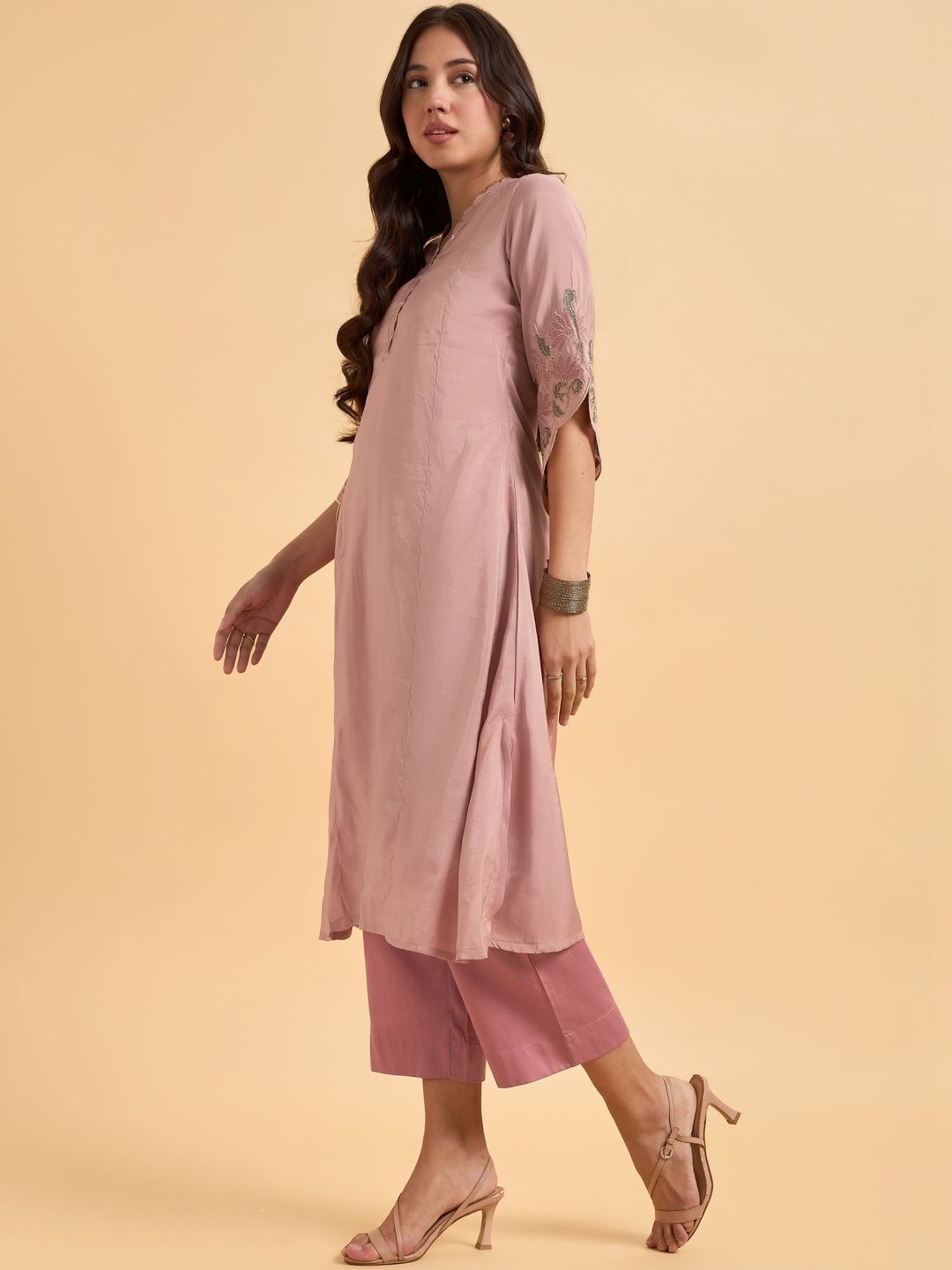 Vismay Embroidered V-Neck Thread Work Thread Work Kurti-picture-48