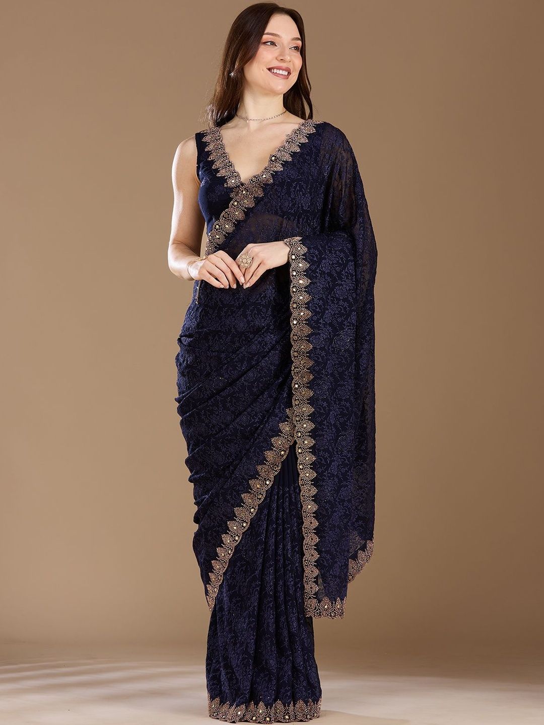 Koskii Pure Georgette Saree-image-10