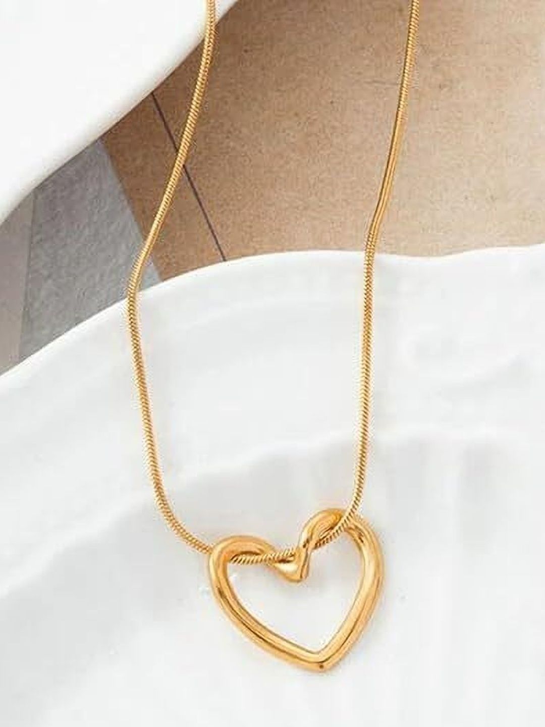 PASU FASHION Gold-Plated Heart Shaped Pendants with Chains