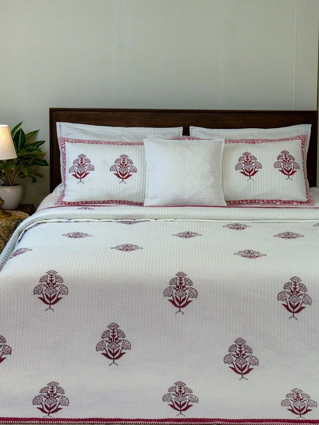 The Jaipur Wala Blossom White & Pink Cotton Breathable Super King Bed Covers-image-10