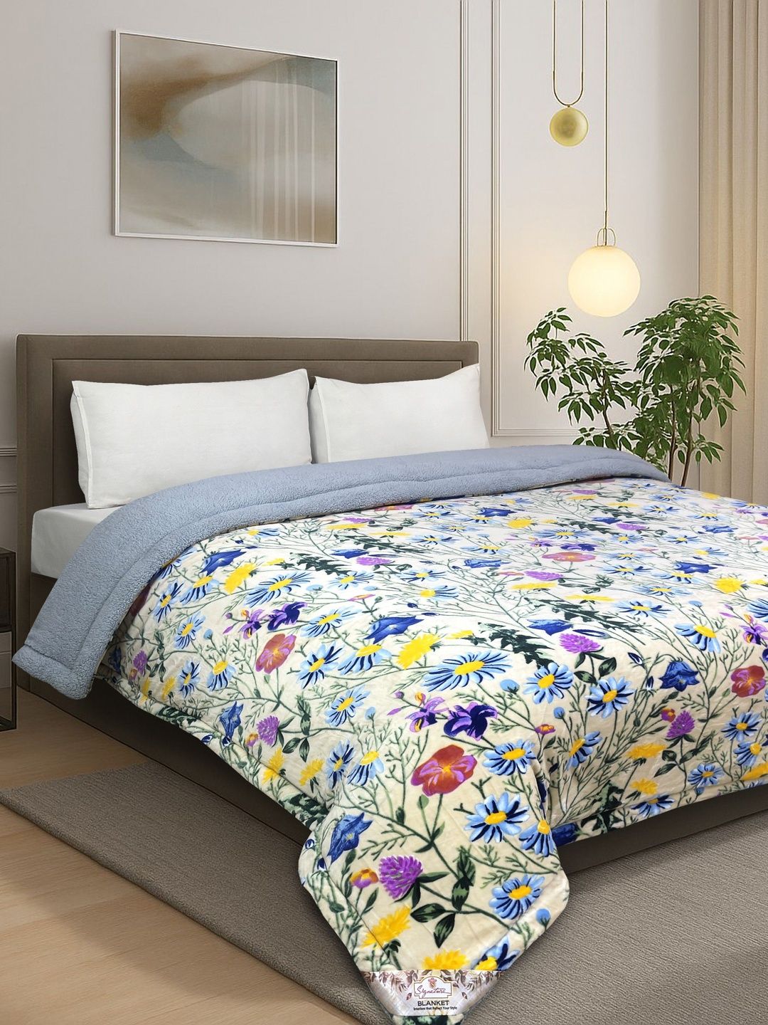 Signature Blue & Multicoloured Floral Heavy Winter Blanket-image-35