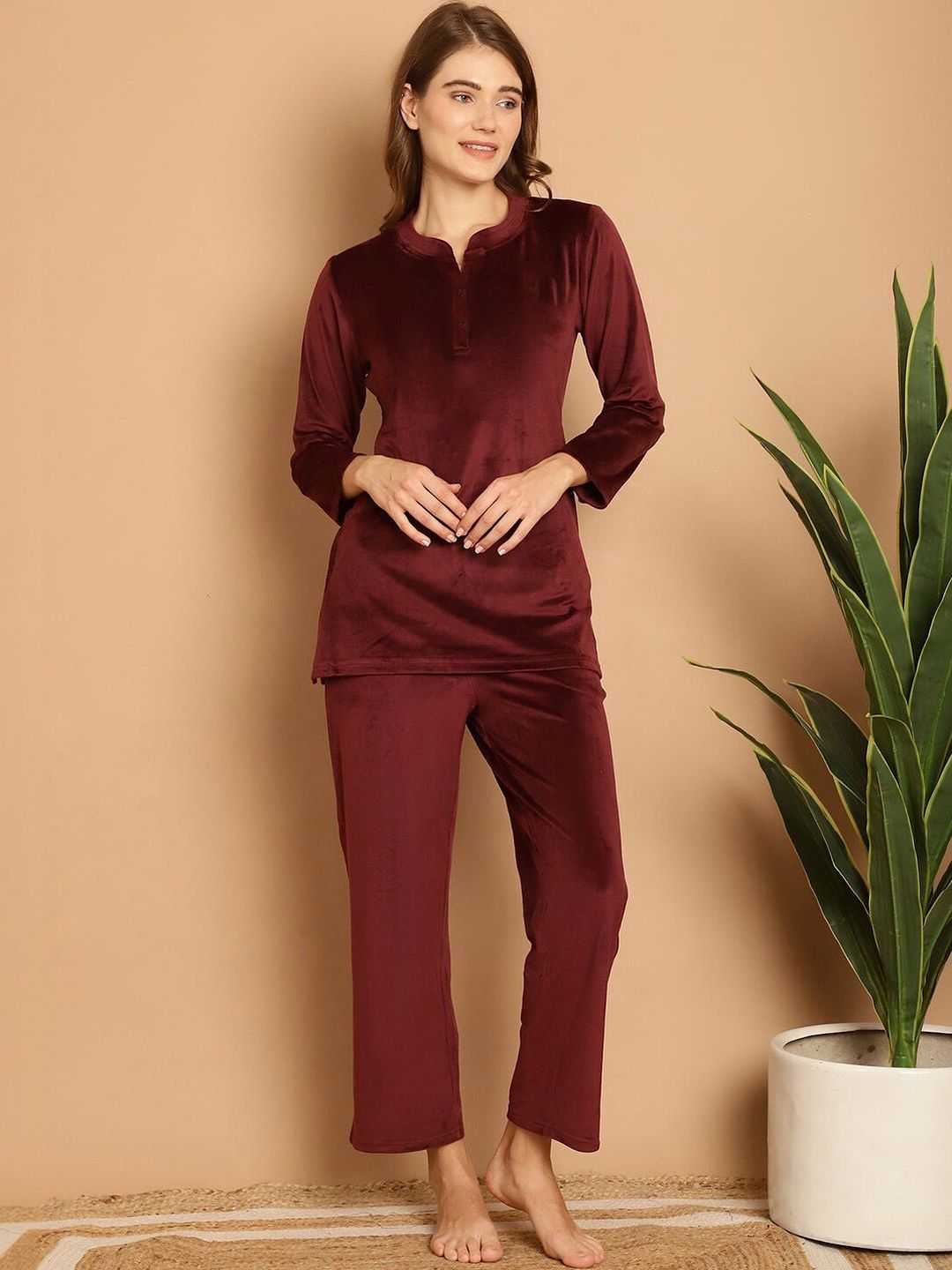 FNOCKS Velvet Mandarin Collar Neck Night Suit-picture-15