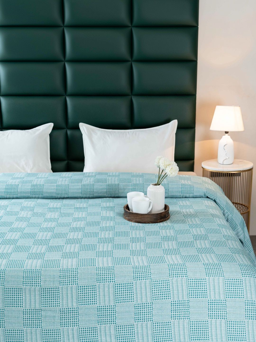 Saral Home Turquoise Blue Geometric 300 TC King Bedsheet with 2 Pillow Covers-picture-38