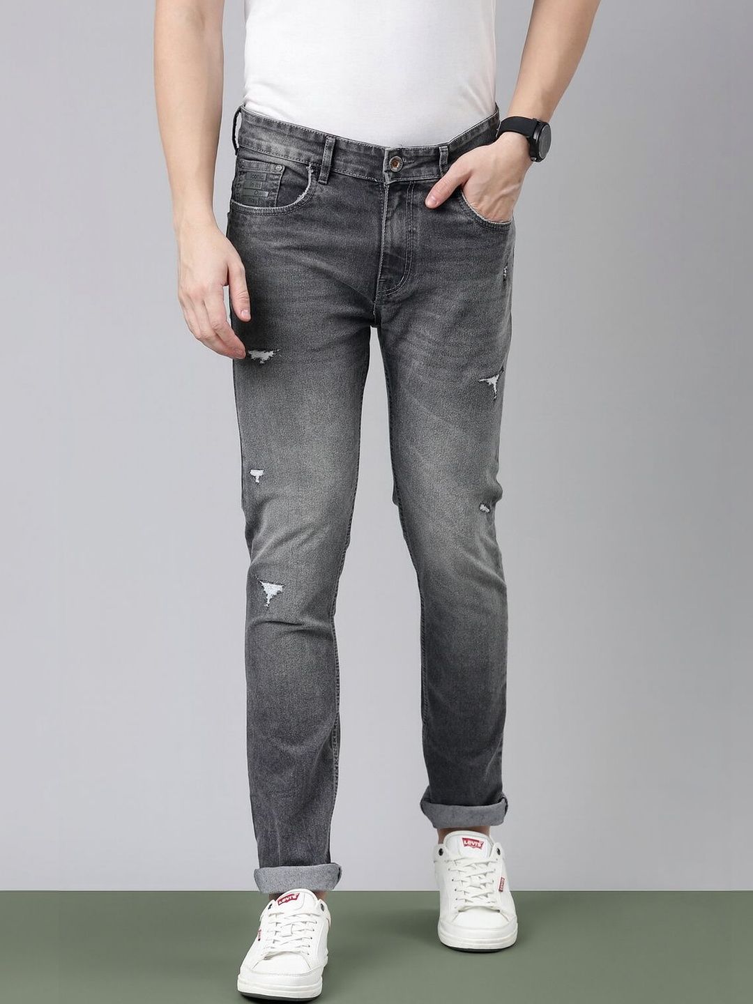 CINOCCI Men Slim Fit Mid-Rise Mildly Distressed Heavy Fade Stretchable Jeans-picture-13