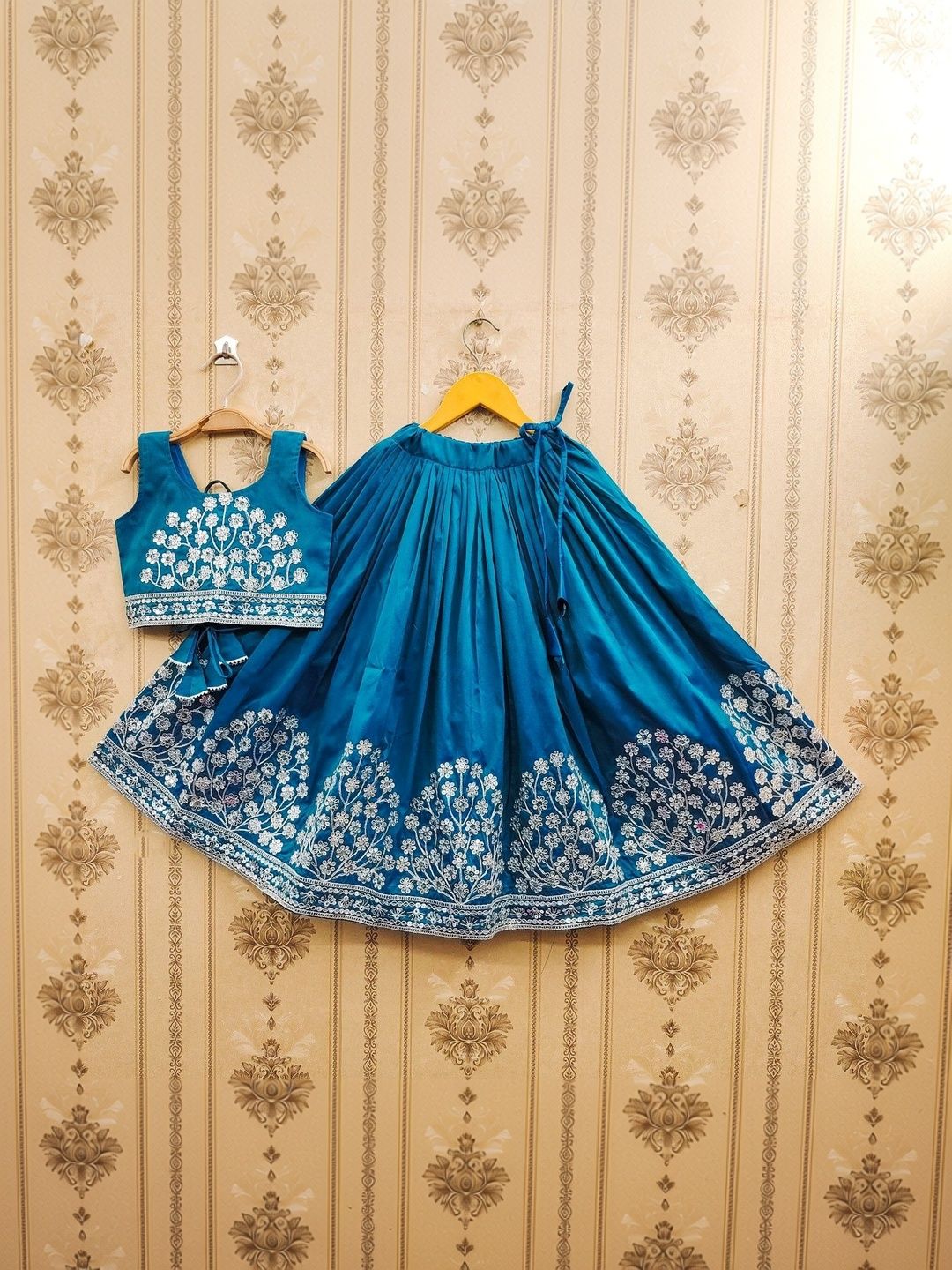 Helene Girls Embellished Sequinned Ready to Wear Lehenga &-picture-23