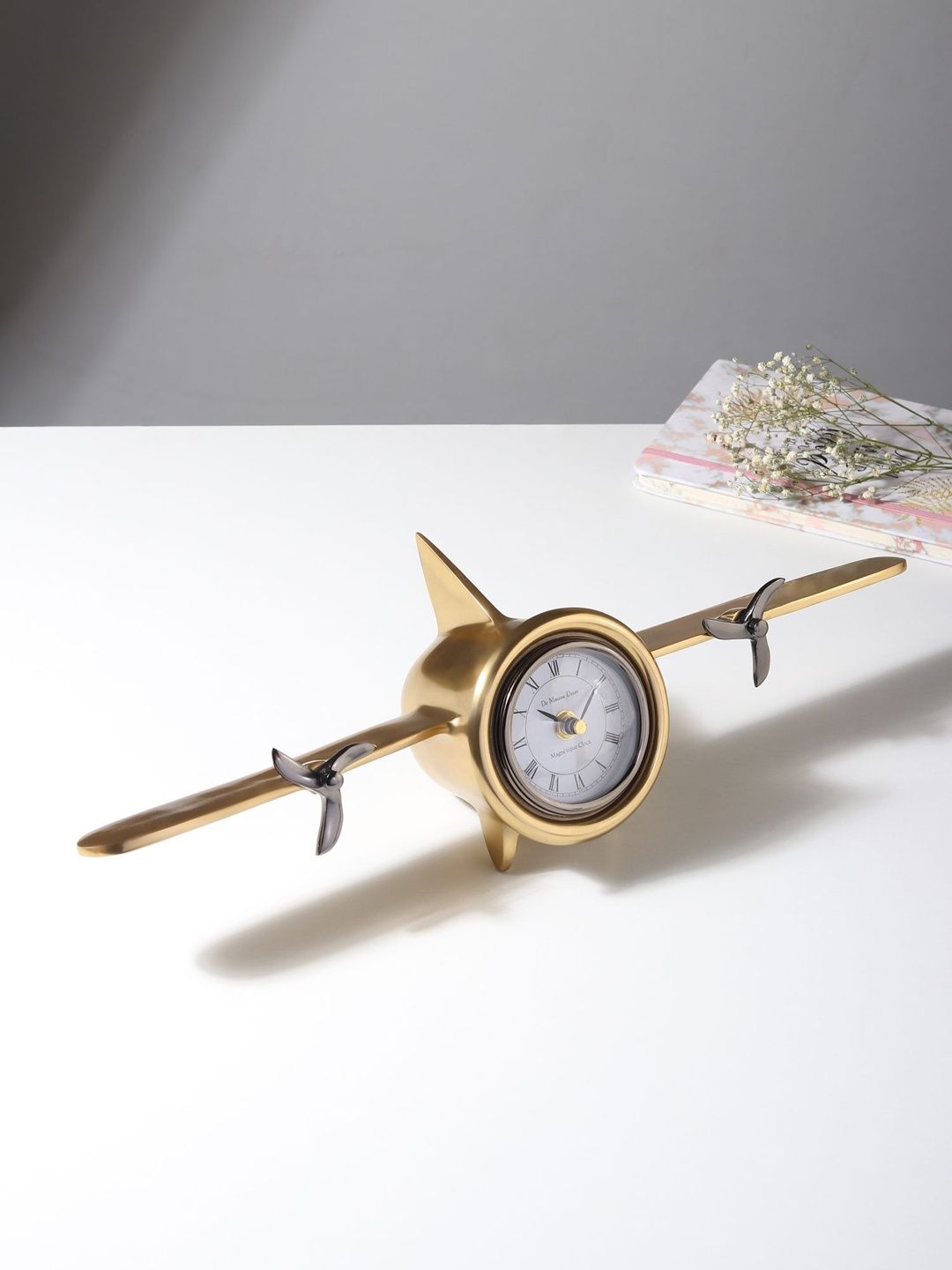 Decor de Maison Gold-Toned Core Table Clock-image-39
