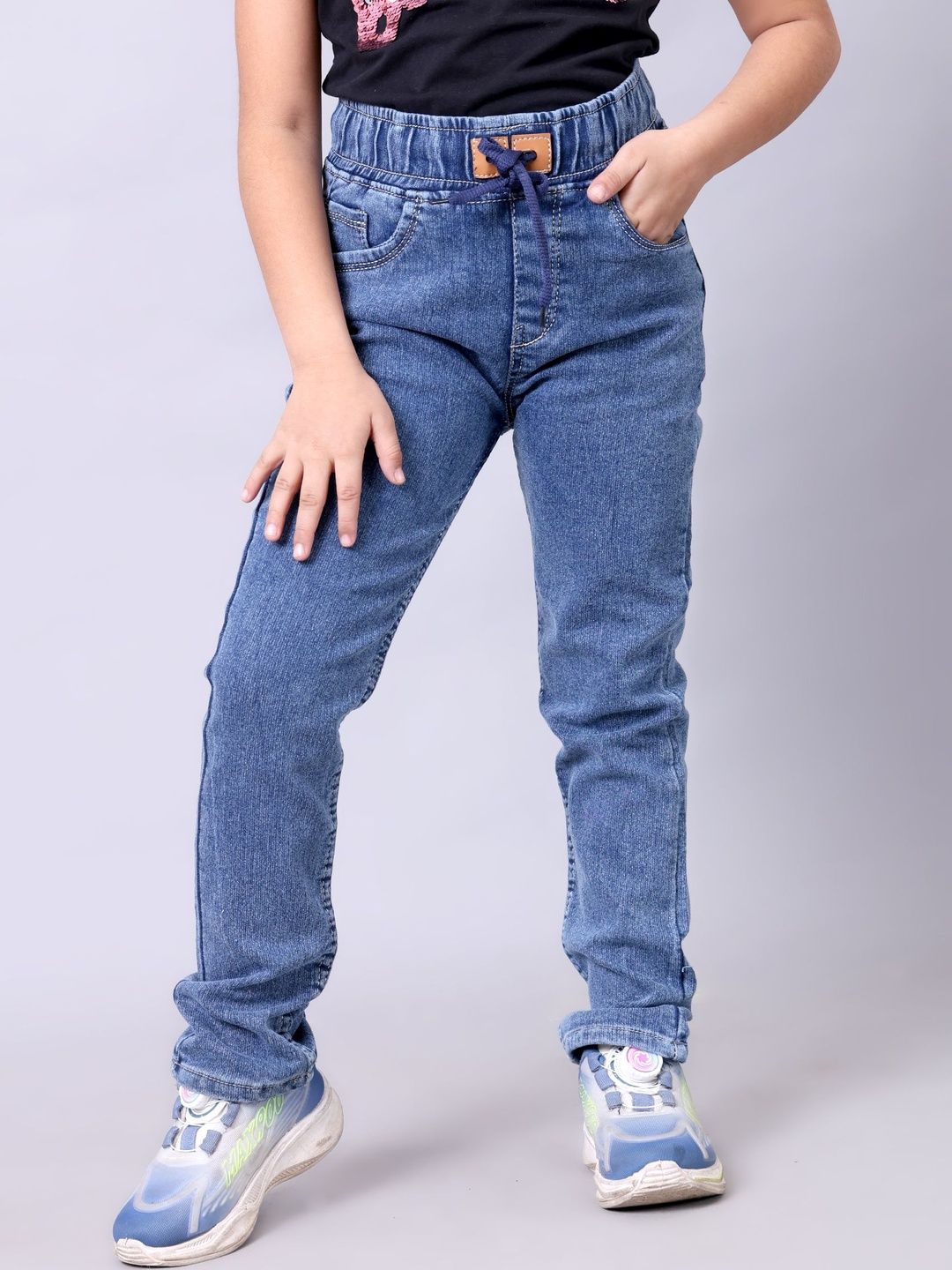 Killer Boys Slim Fit Mid-Rise Light Fade Jeans-picture-24