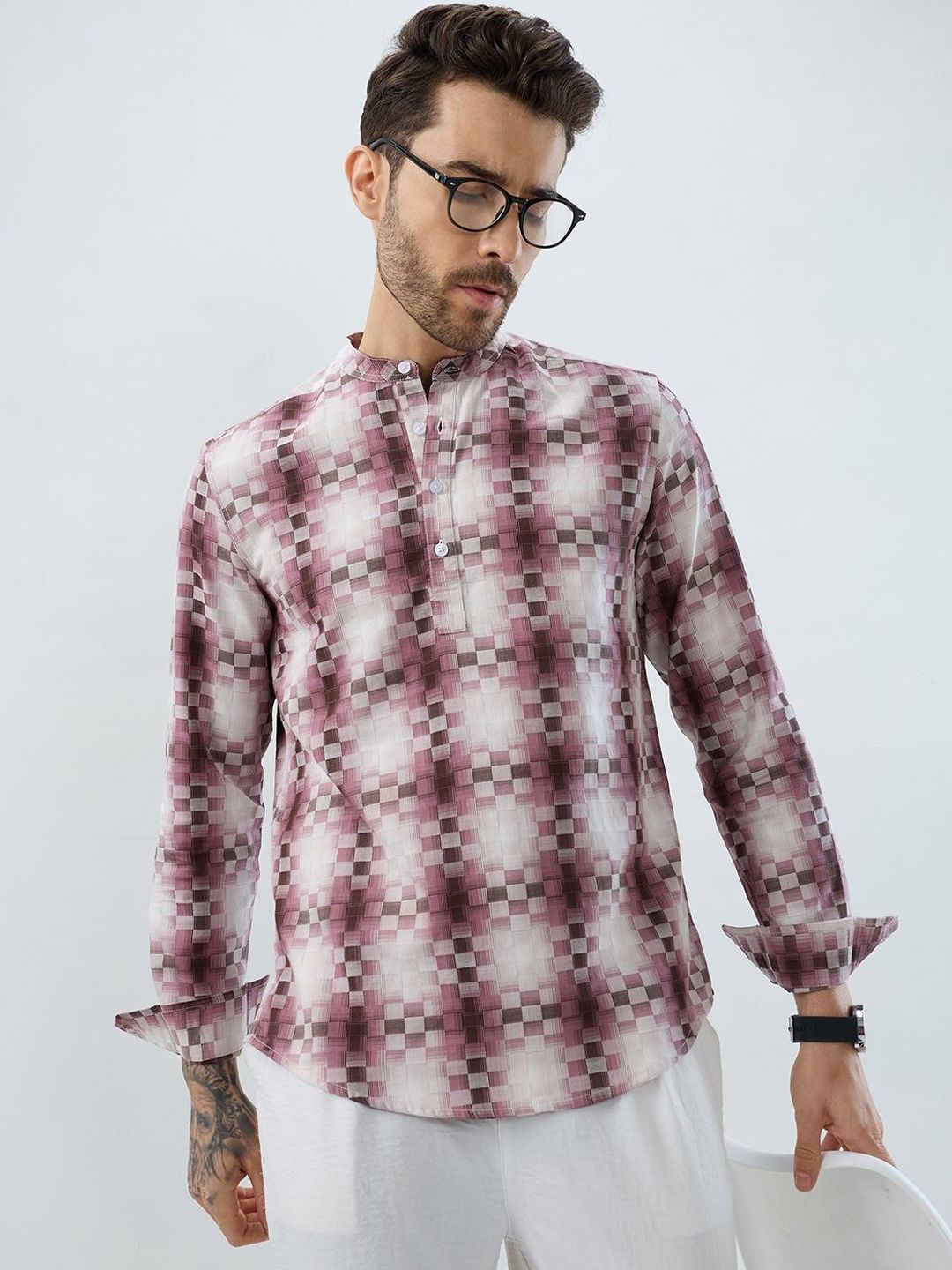 VASTRADO Men Checked Kurta-picture-42