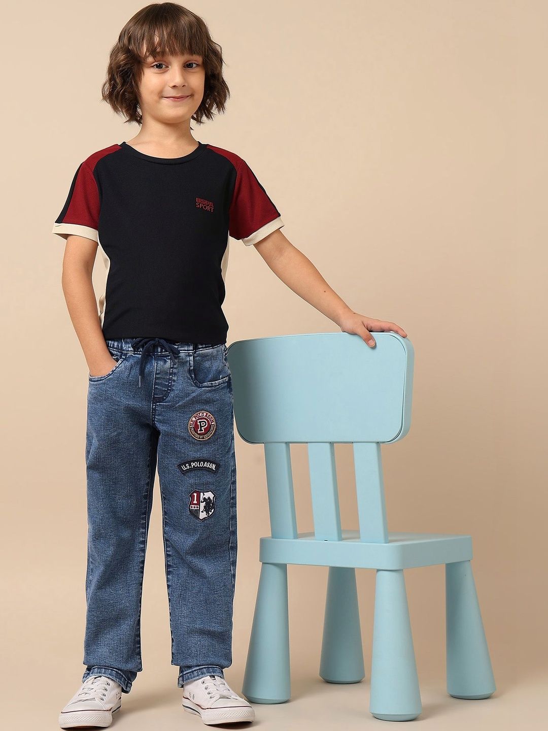 U.S. Polo Assn. Kids Boys Relaxed Fit Mid-Rise Light Fade Cotton Stretchable Jeans