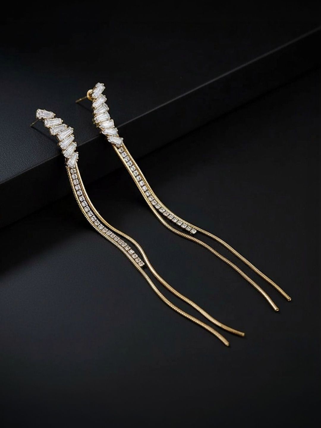 DressBerry Geometric Drop Earrings-picture-35