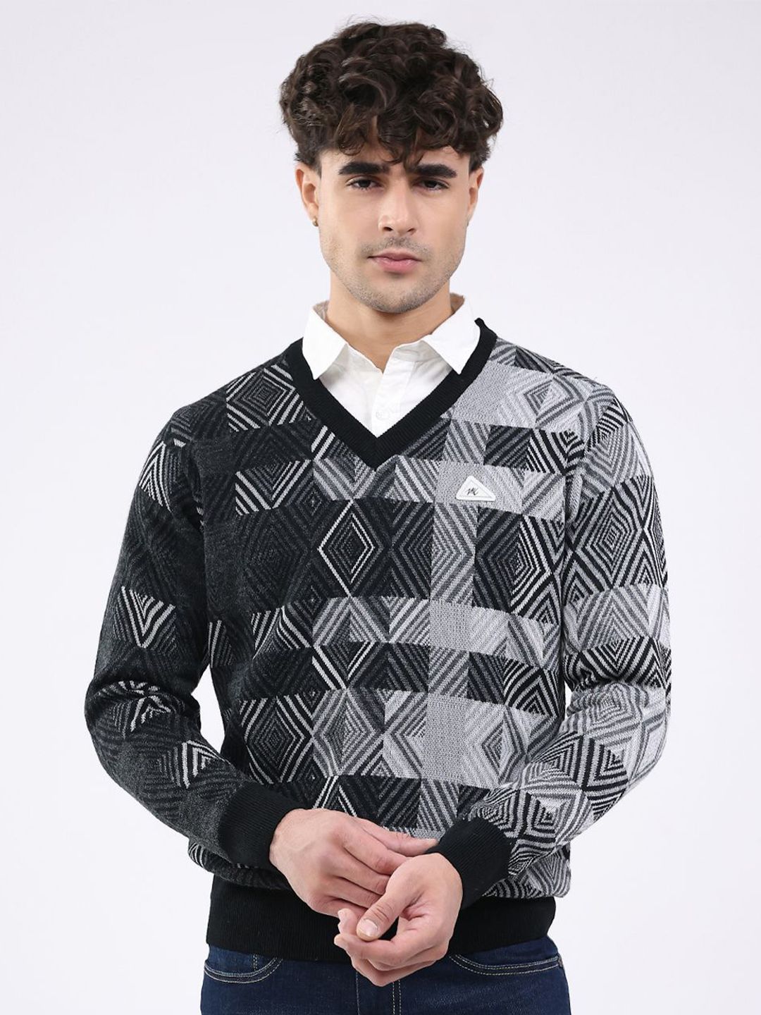 Monte Carlo Men Colourblocked Woollen Pullover-picture-28