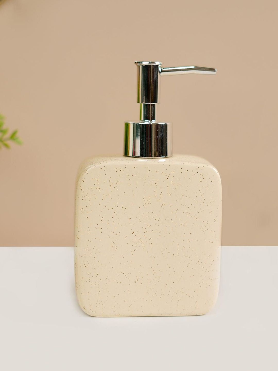 MARKET99 White Textured Ceramic Soap Dispenser-picture-23