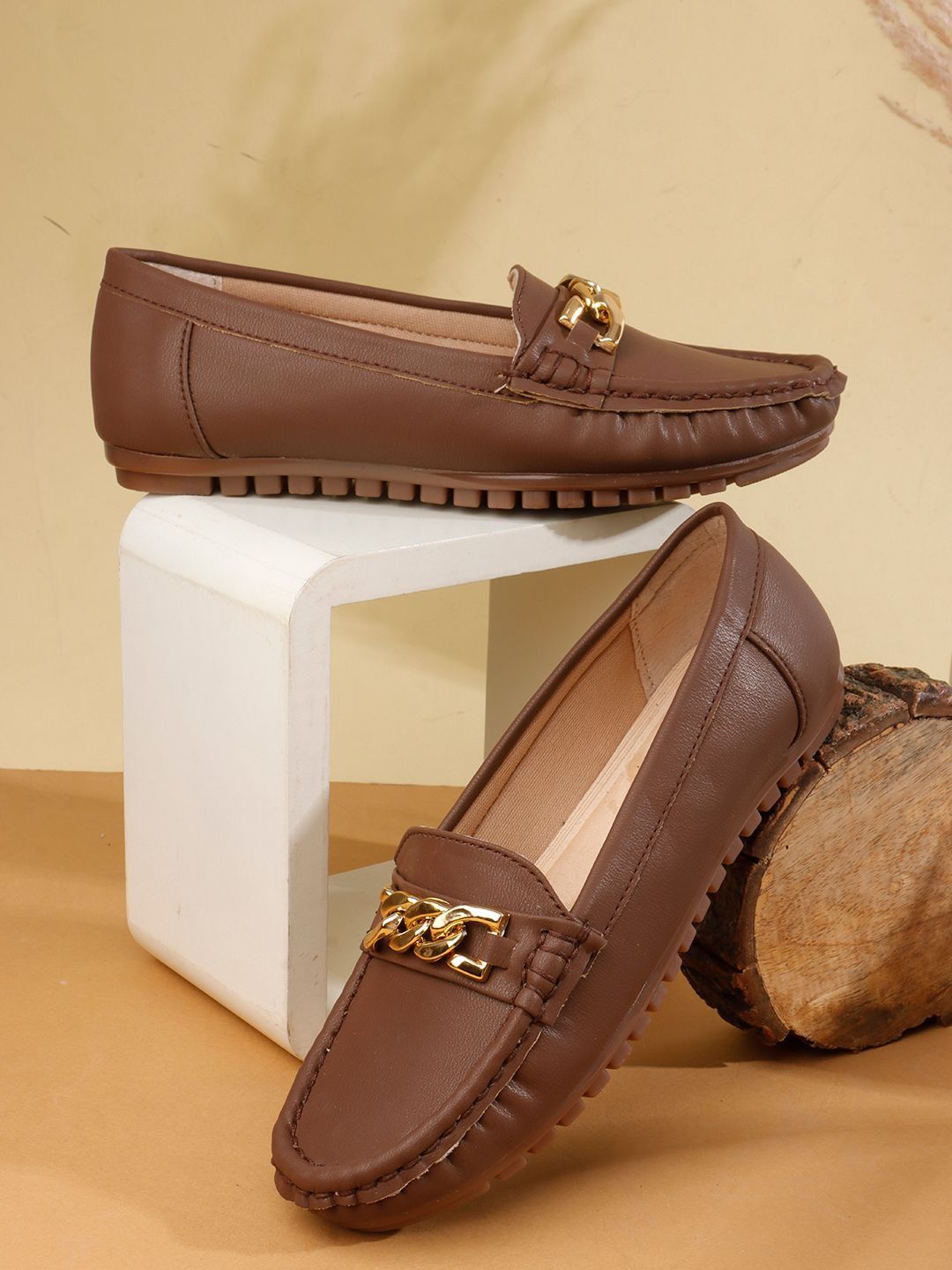 CHINRAAG Women Mojaris with Bows Flats-image-5