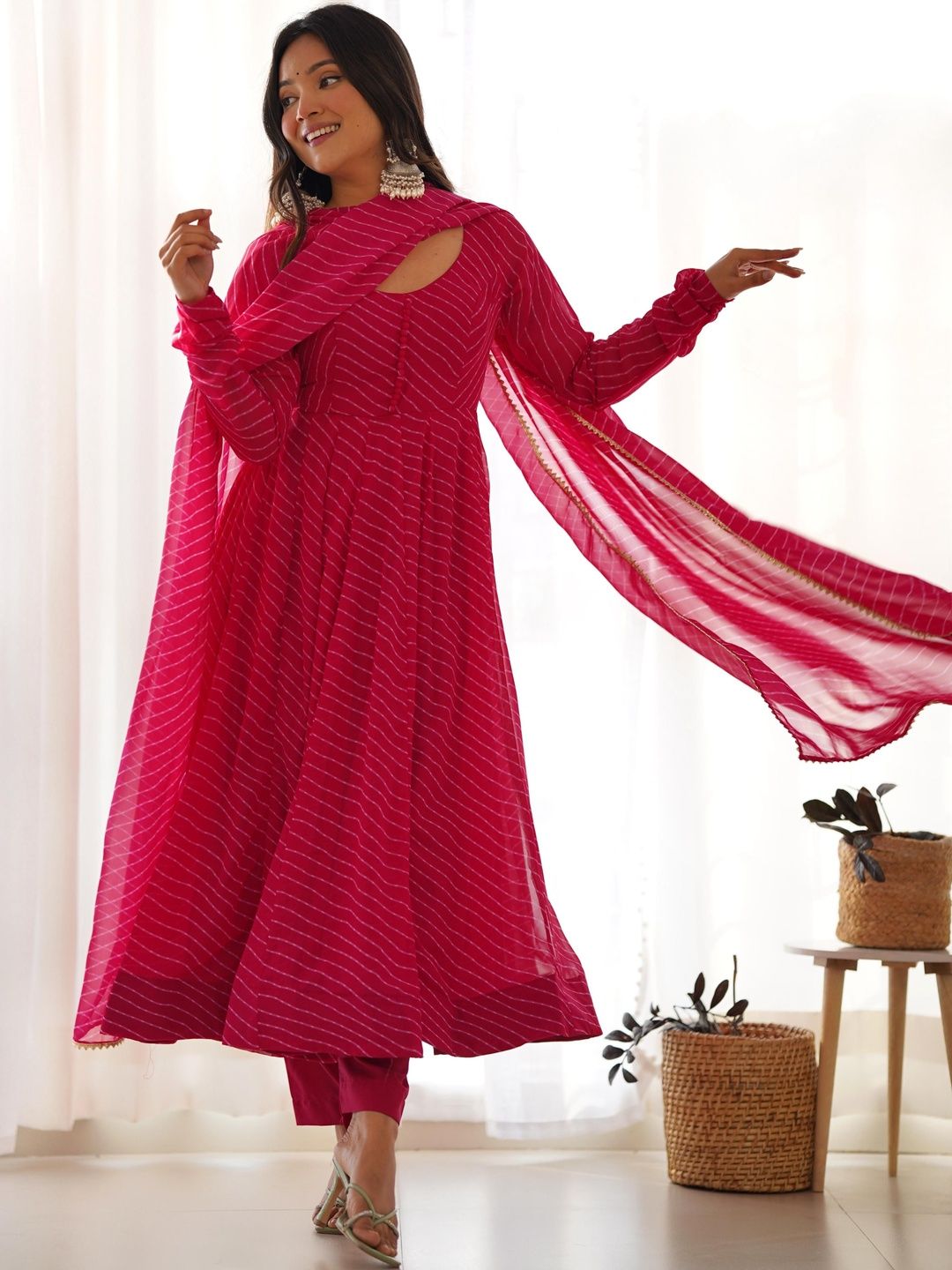 VASTRABELLA Women Printed Regular Kurta with Palazzos & With Dupatta-picture-37