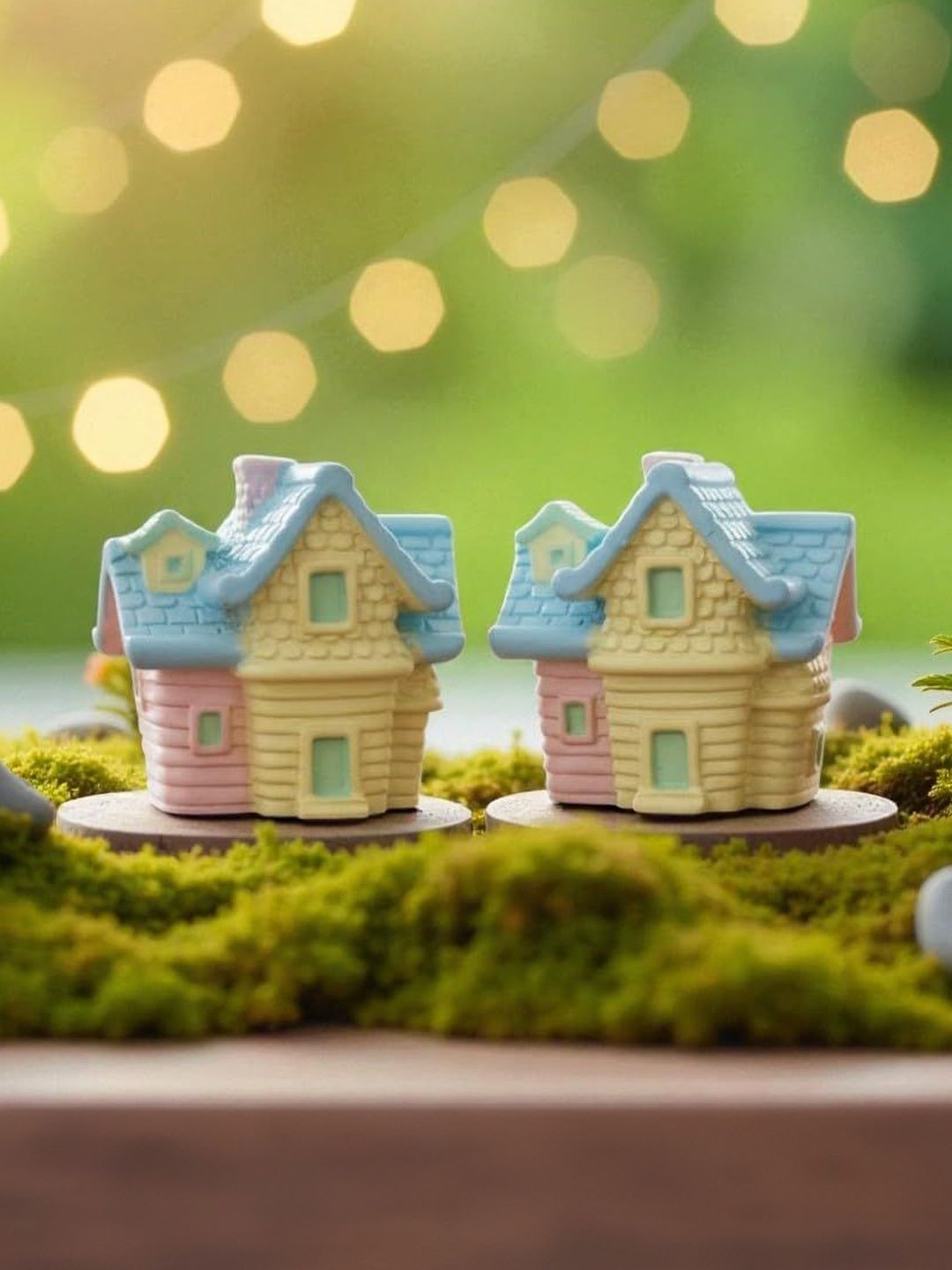 Ascension Set Of 2 Miniature Toy Huts Figurine Showpiece-picture-27