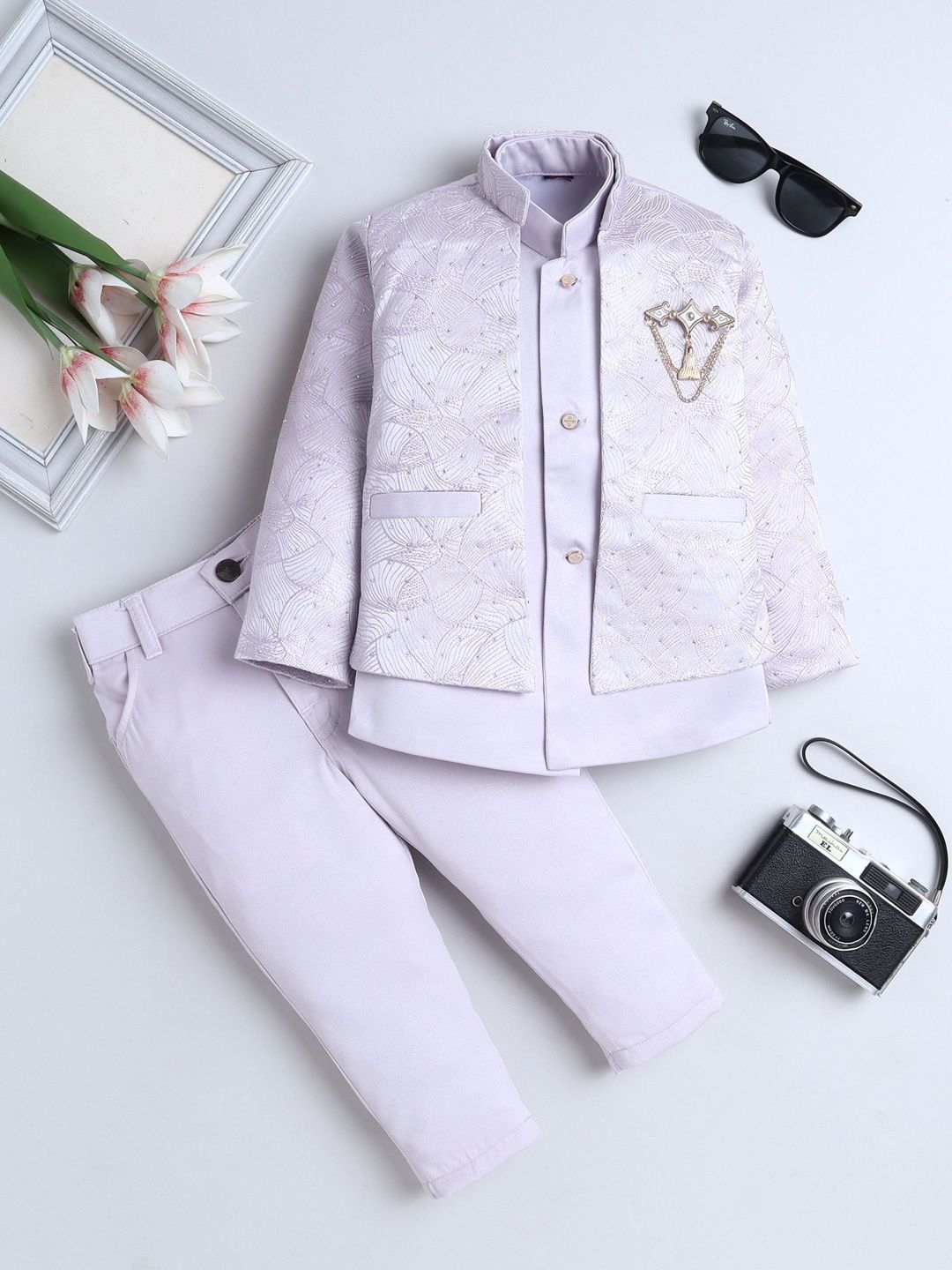 FOURFOLDS Boys Embellished Embroidered Single-Breasted Three-Piece Suit-image-17