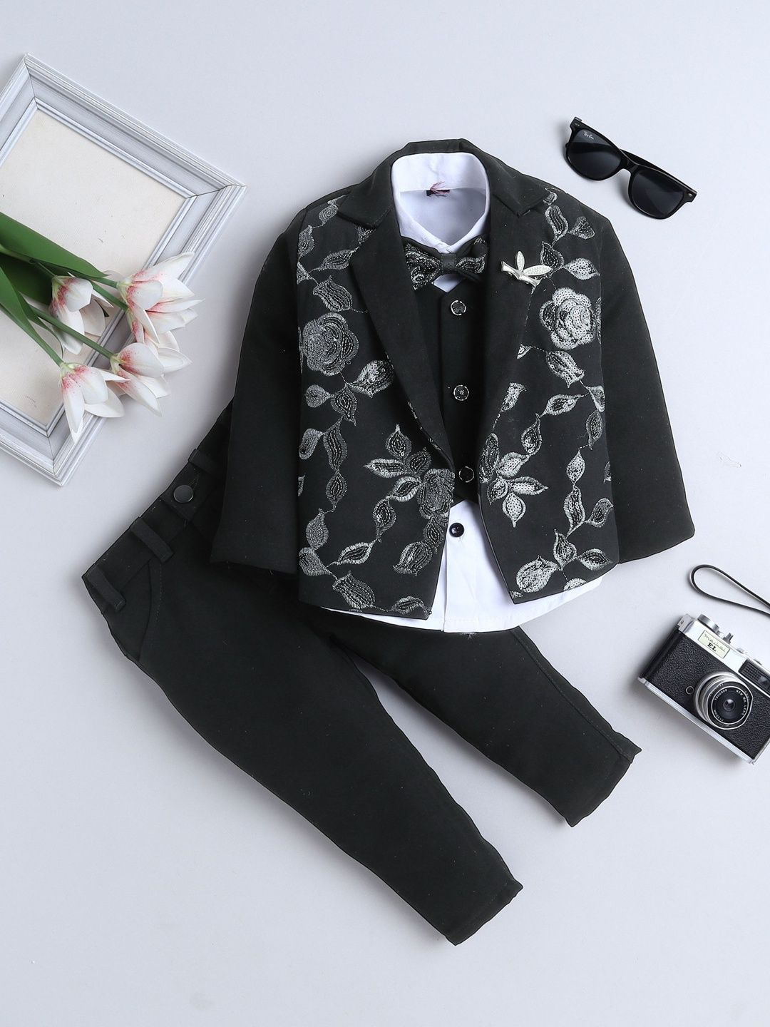FOURFOLDS Boys Sequined Zari Embroidered Notched Lapel Single-Breasted 3 Piece Suit-picture-53