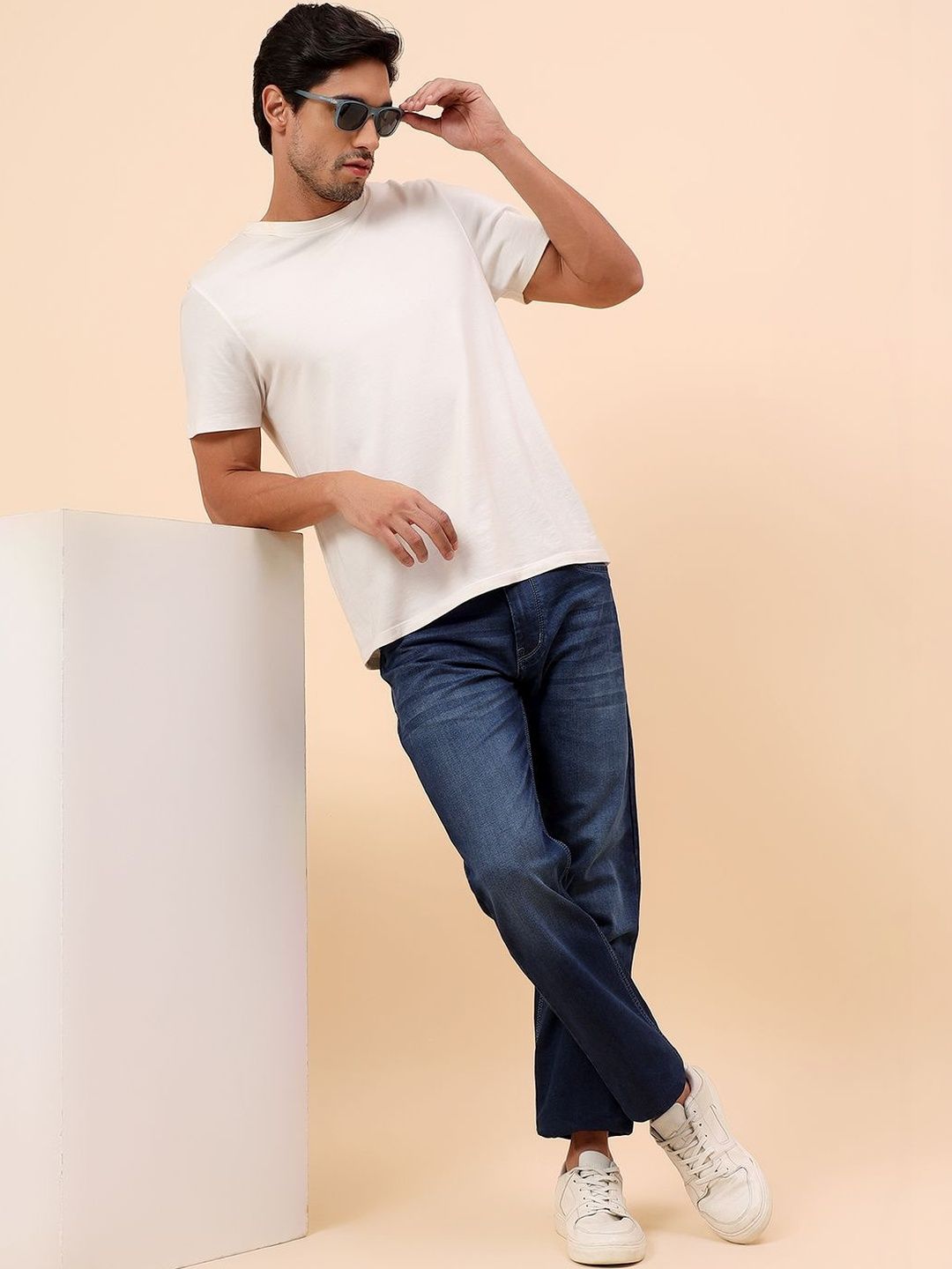 Cantabil Men Comfort Regular Fit Mid-Rise Light Fade Stretchable Jeans-picture-17