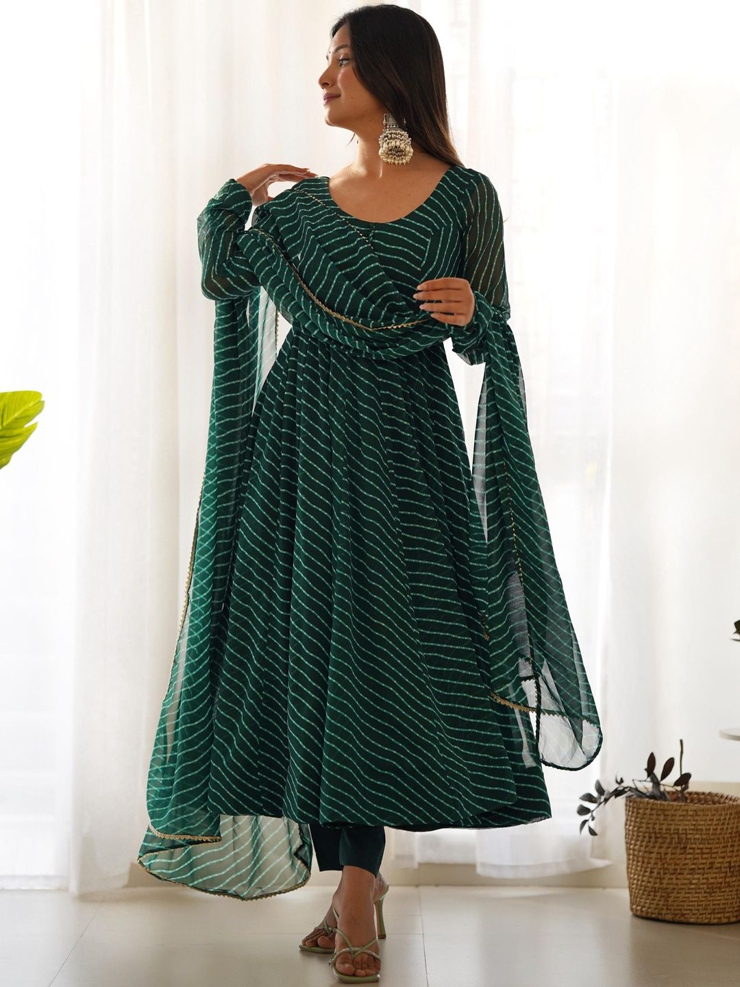 VASTRABELLA Women Printed Regular Kurta with Palazzos & With Dupatta-picture-43