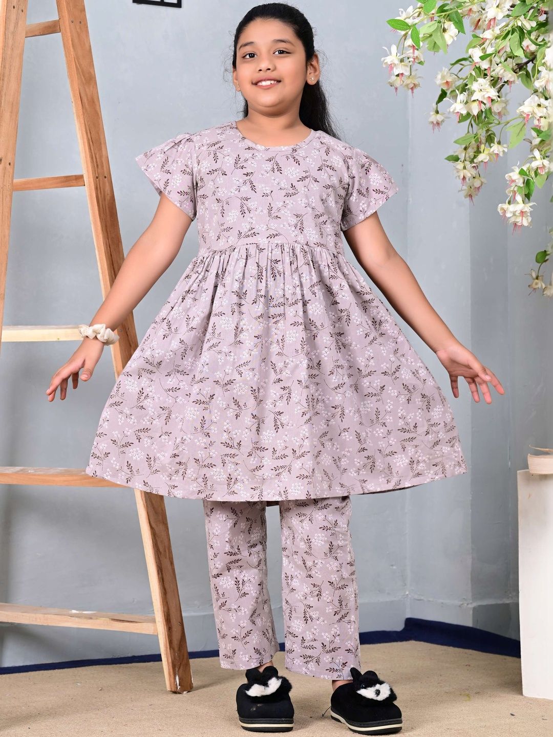 Miss & Chief Girls Floral Printed Regular Pure Cotton Kurta with Trousers-picture-25