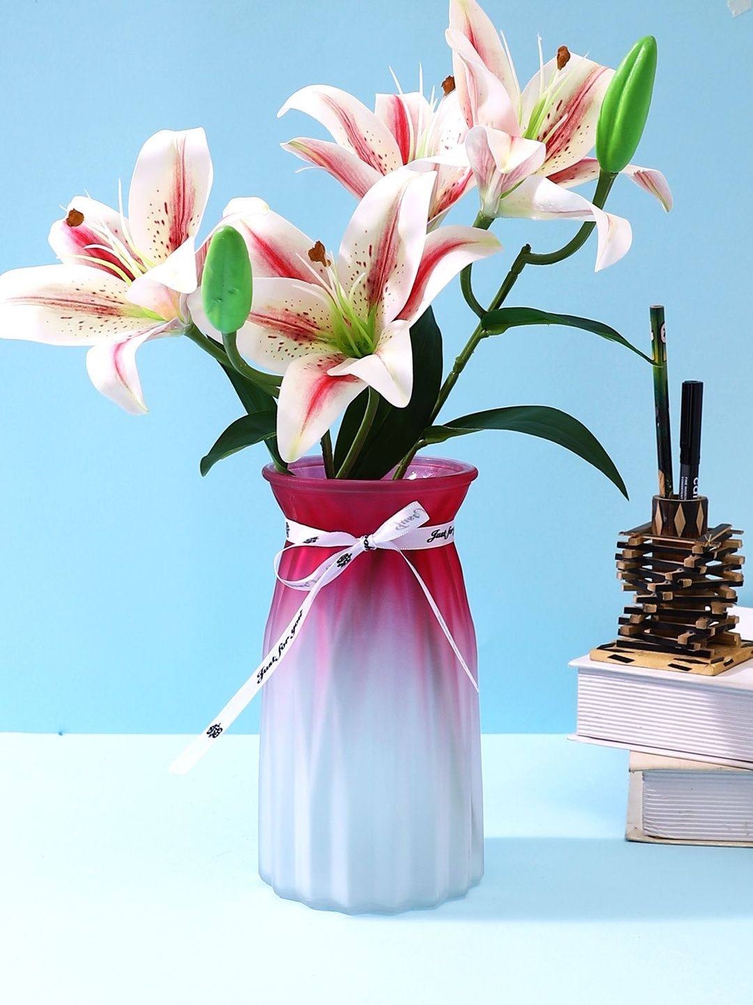 TAYHAA Aashi Gifts White & Pink Textured Glass Flower Vase-image-5
