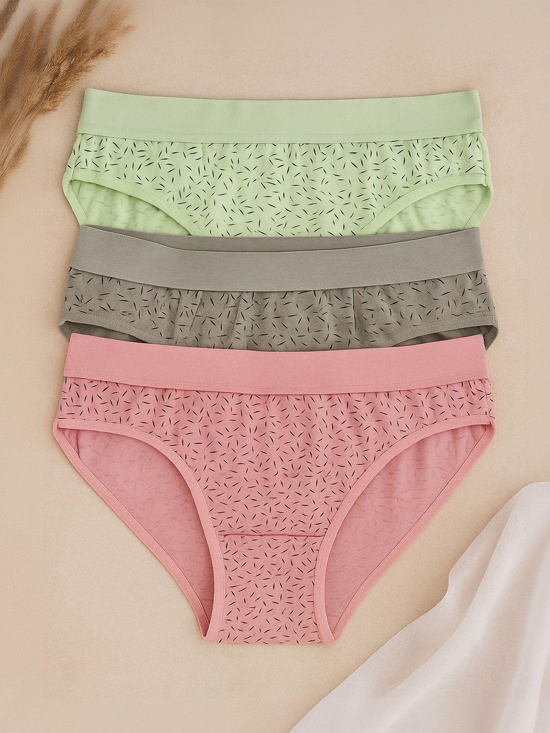 FiveFlag Pack of 3 Printed Mid-Rise Hipster Briefs-image-21