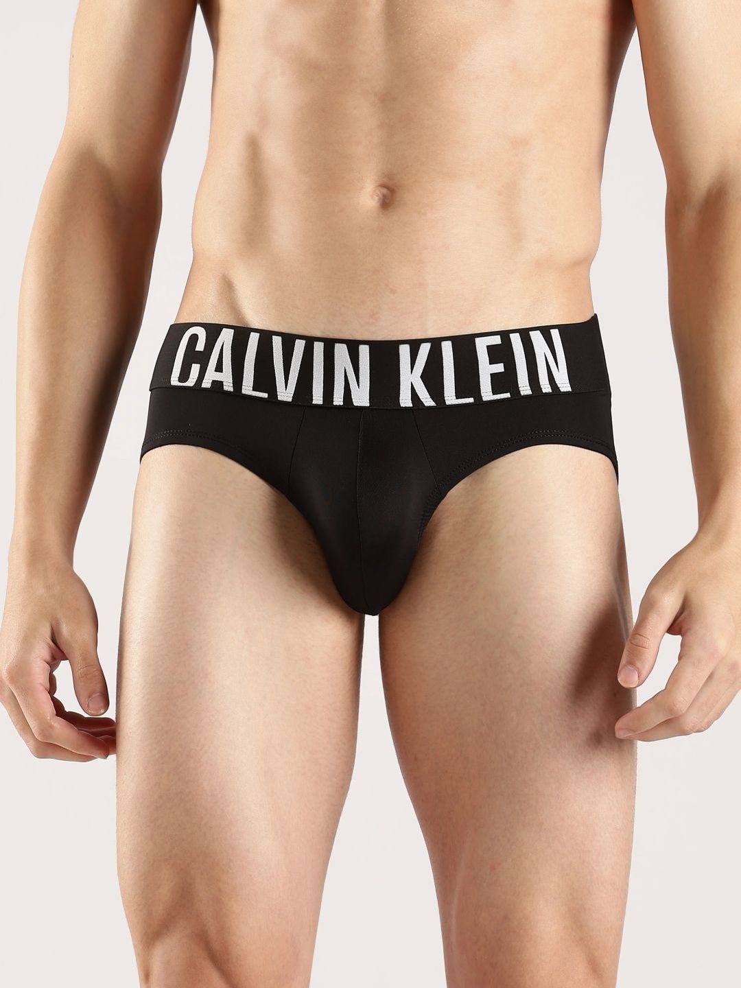 Calvin Klein Underwear Mid-Rise Basic Briefs