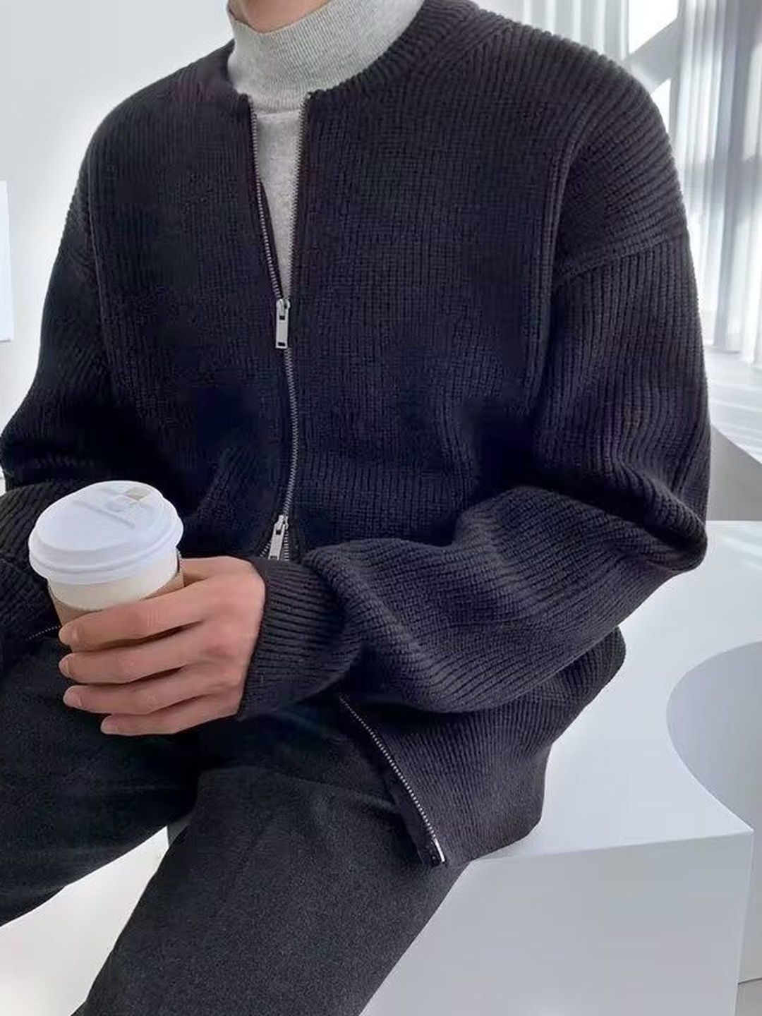 StyleCast x Revolte Men Cable Knit Longline Pullover-picture-31