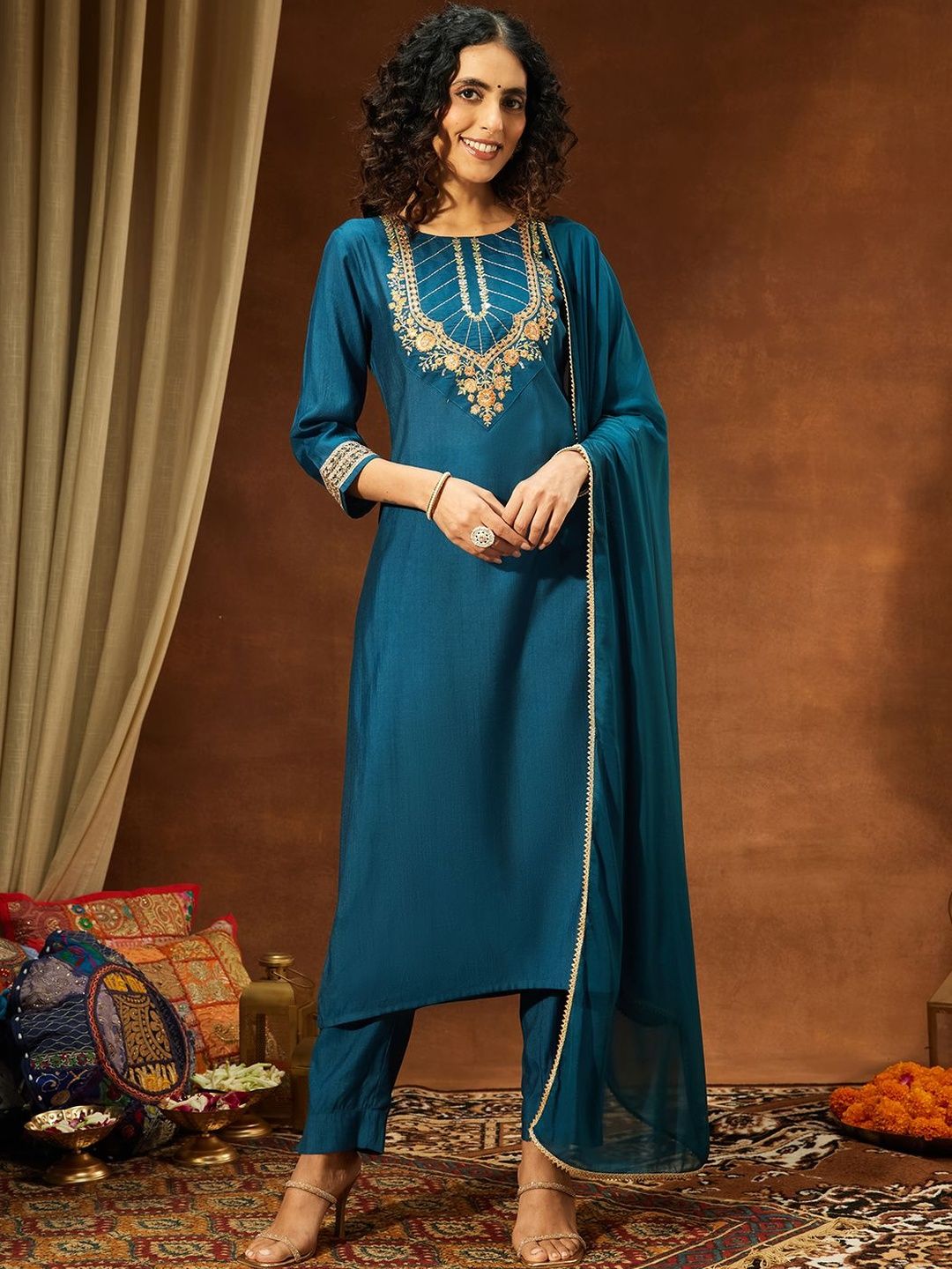 Janasya Women Floral Embroidered Regular Gotta Patti Kurta with Trousers & With Dupatta-picture-12
