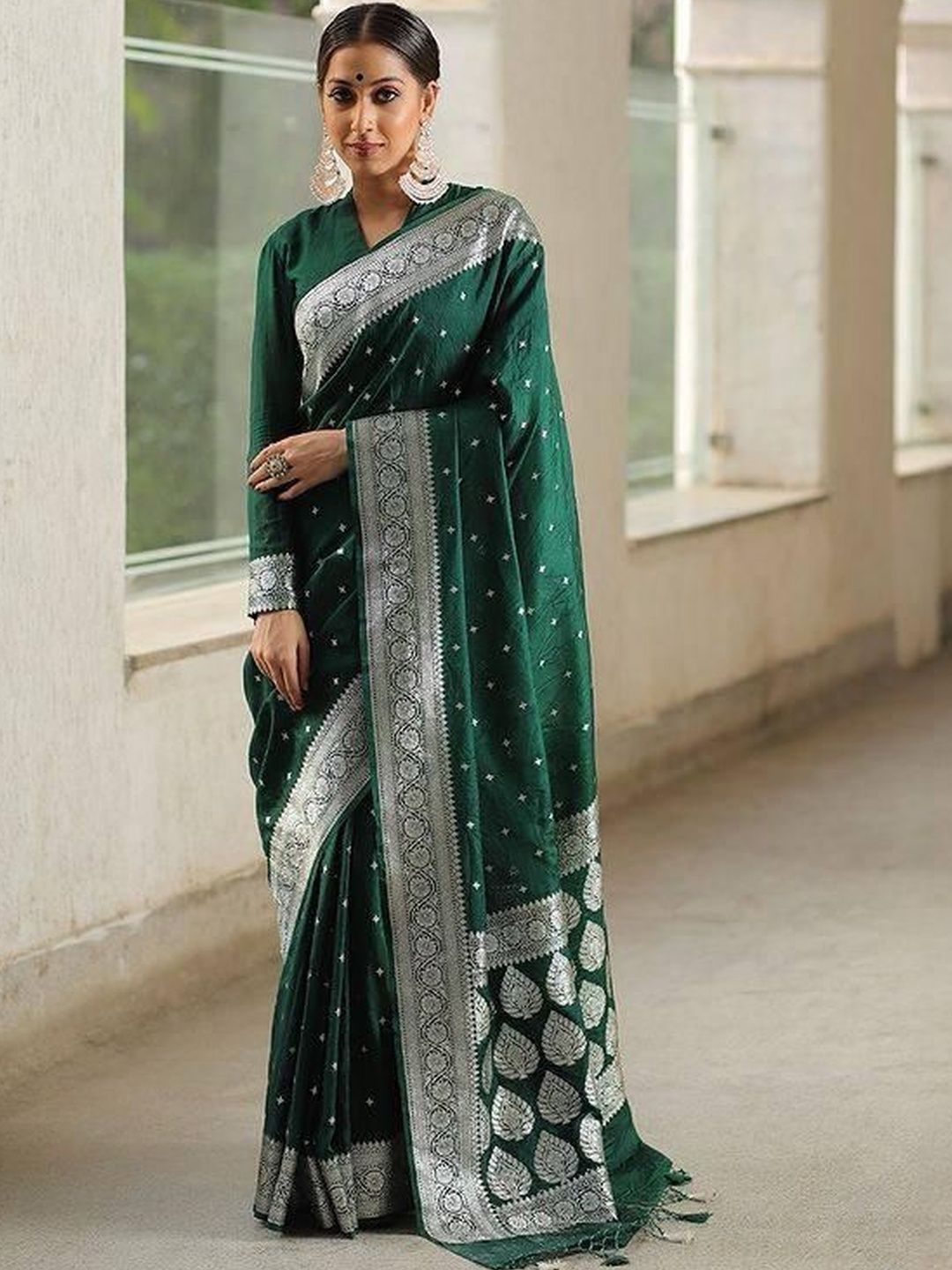 YAMUNE Woven Design Zari Art Silk Banarasi Saree-picture-13