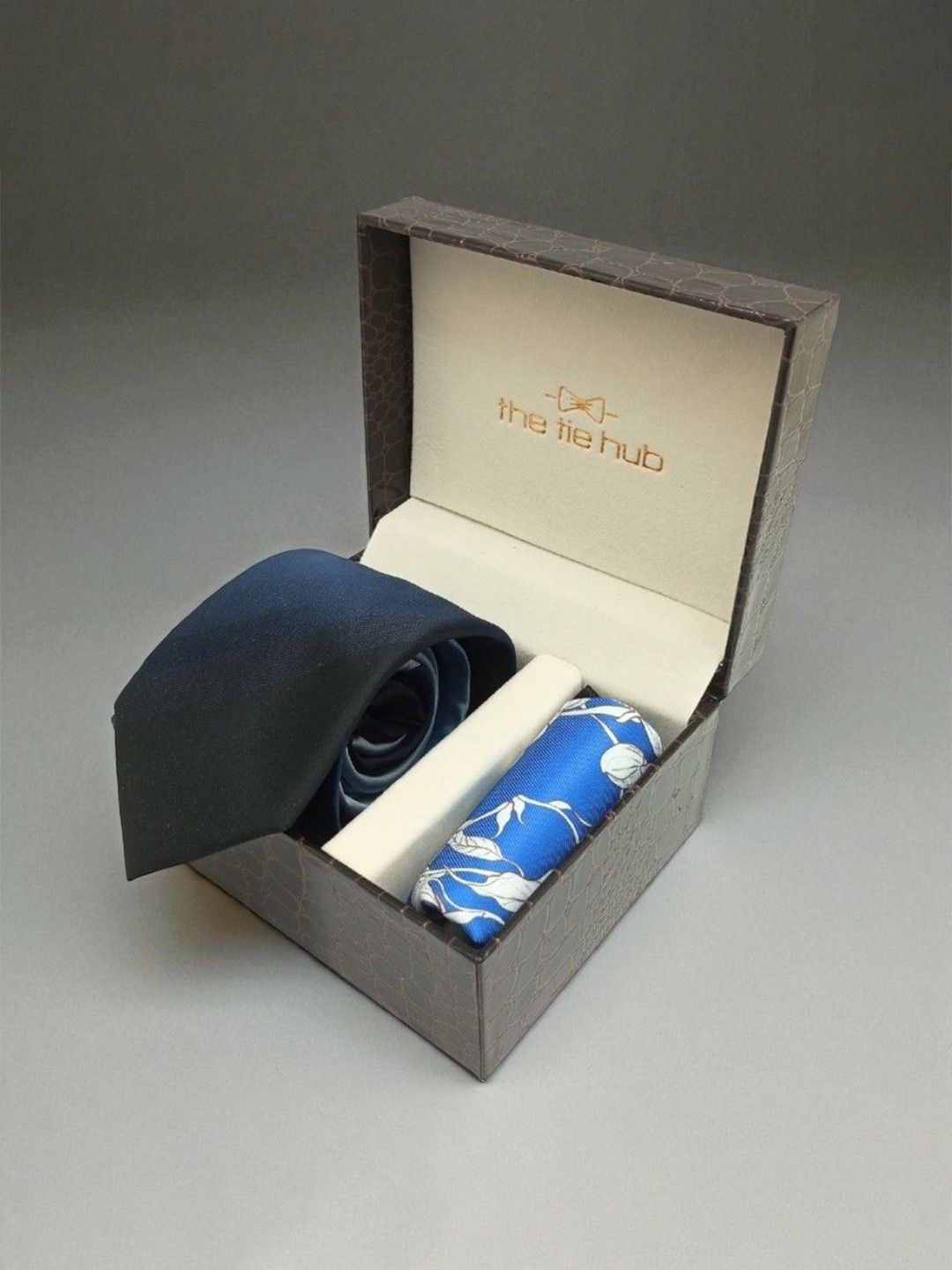 The Tie Hub Men Necktie with Pocket Square Combo Set-image-27