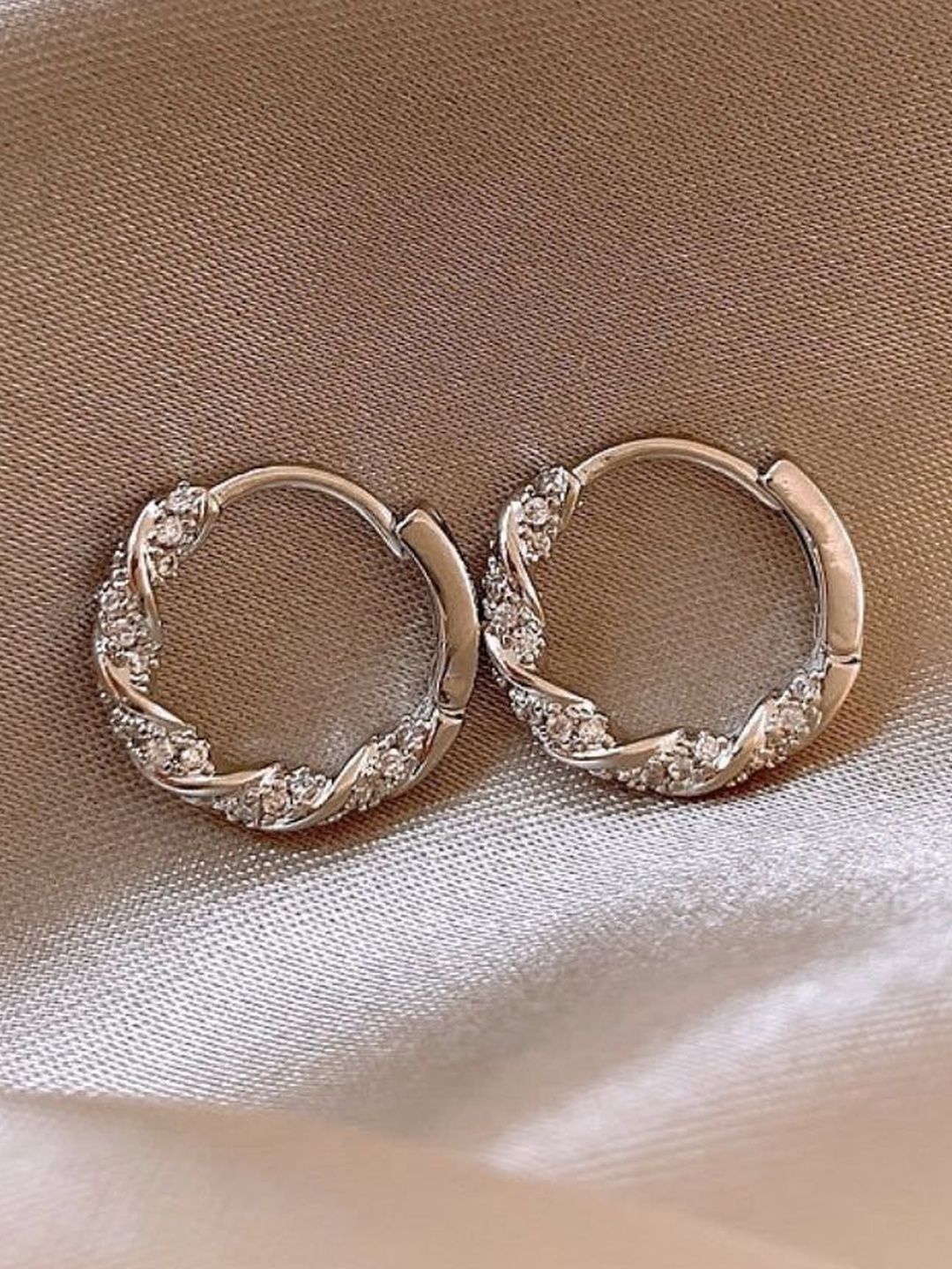 Estailo fashion Contemporary Hoop Earrings-picture-10