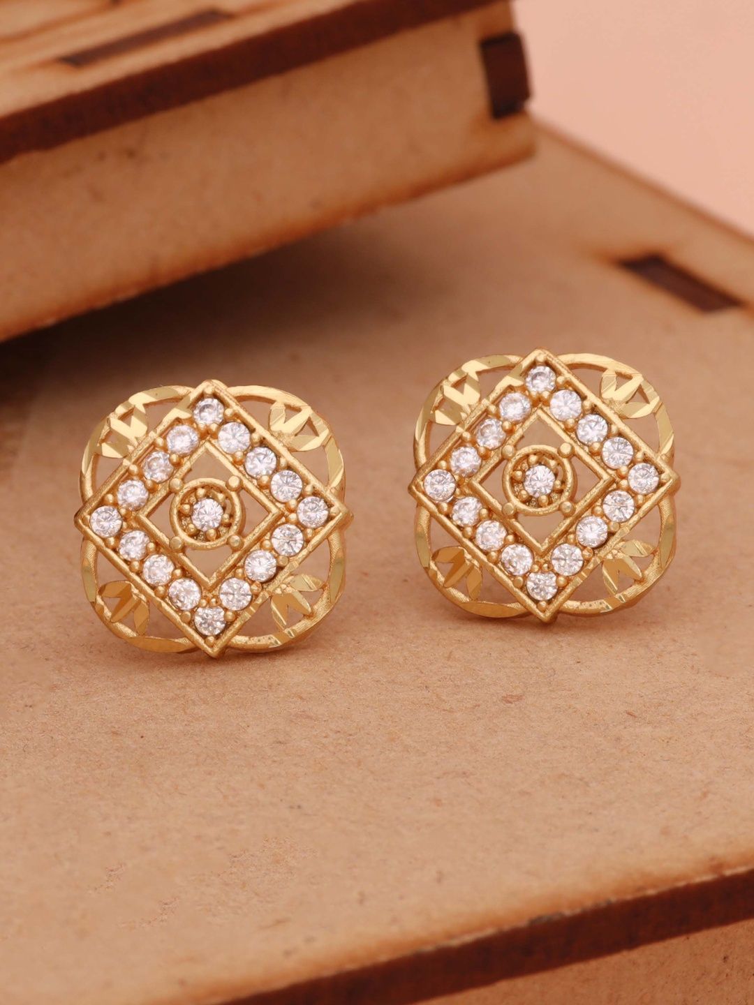 DIVASTRI Geometric Studs Earrings-picture-14