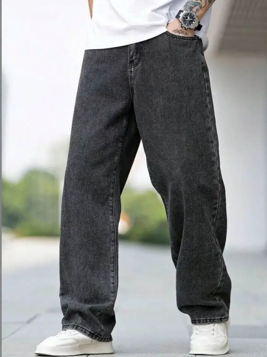 LINARIA Men Classic Mid-Rise Light Fade Stretchable Jeans-picture-17