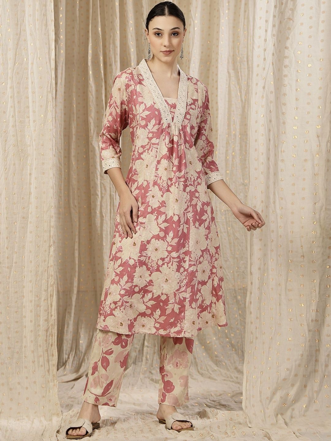 House Of Zelena Women Maternity Floral Printed V Neck Mirror Work Kurta with Trousers-image-14