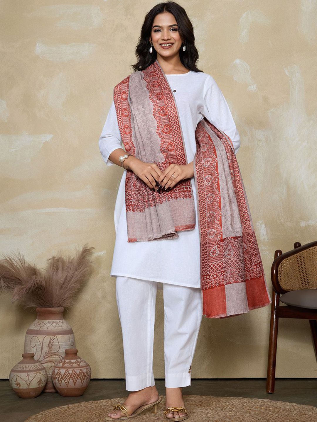 WEAVERS VILLA Floral Woven Design Shawl With Fringed Border-picture-35