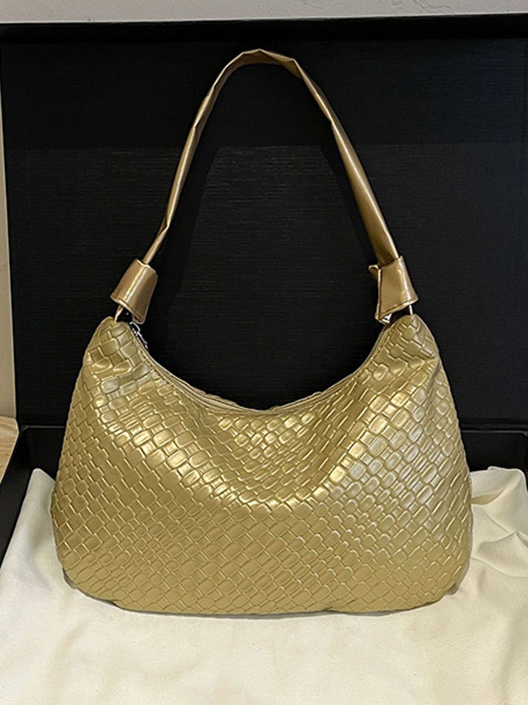 StyleCast Shopper Handheld Bag-picture-15