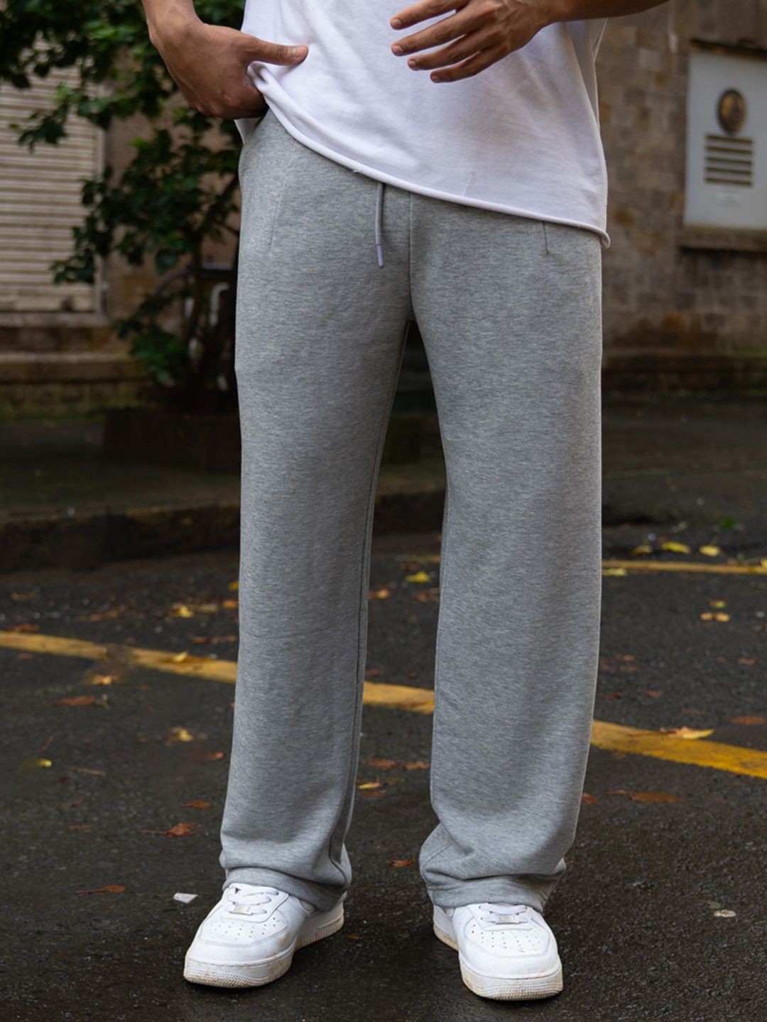 Powerlook Men Grey Melange Mid-Rise Baggy-Fit Track Pants With Drawstrings-image-9