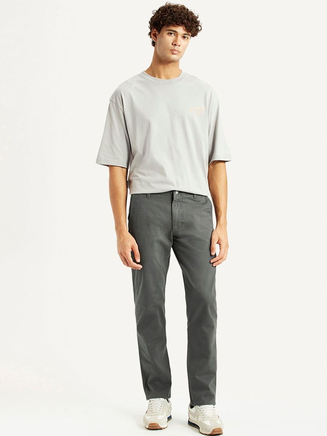 Levis Men Classic Slim Fit Solid Mid-Rise Chinos Regular Trousers-picture-18