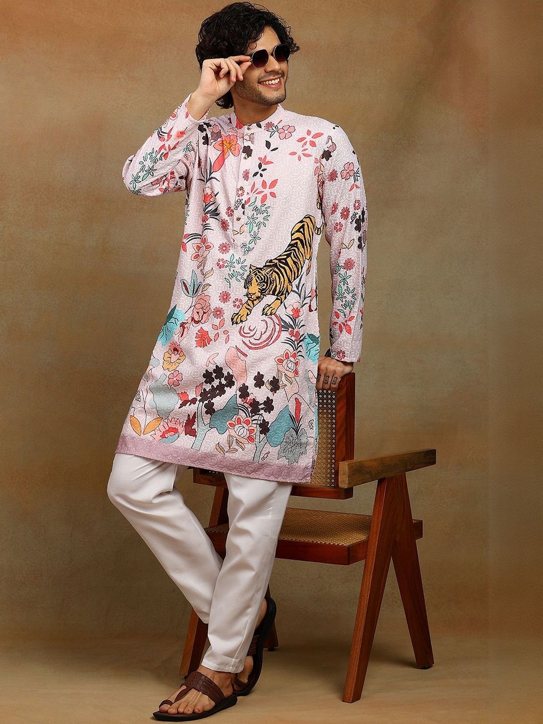 House of Pataudi Men Floral Tiger Printed and Embroidered Kurta-picture-11