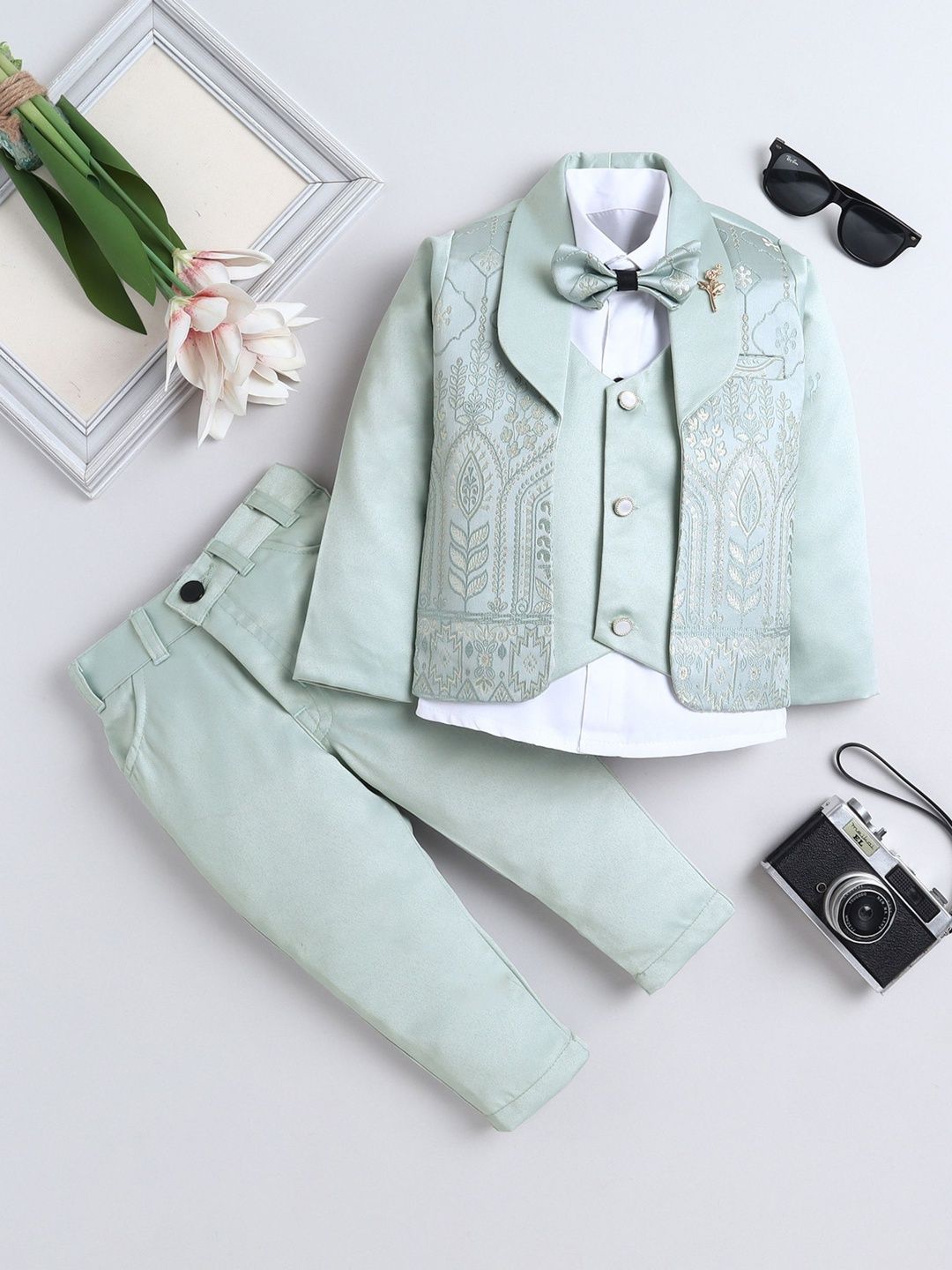 FOURFOLDS Boys Self Design Shawl Collar Leaf Motifs Jacquard Four-Piece Party Suit-picture-12