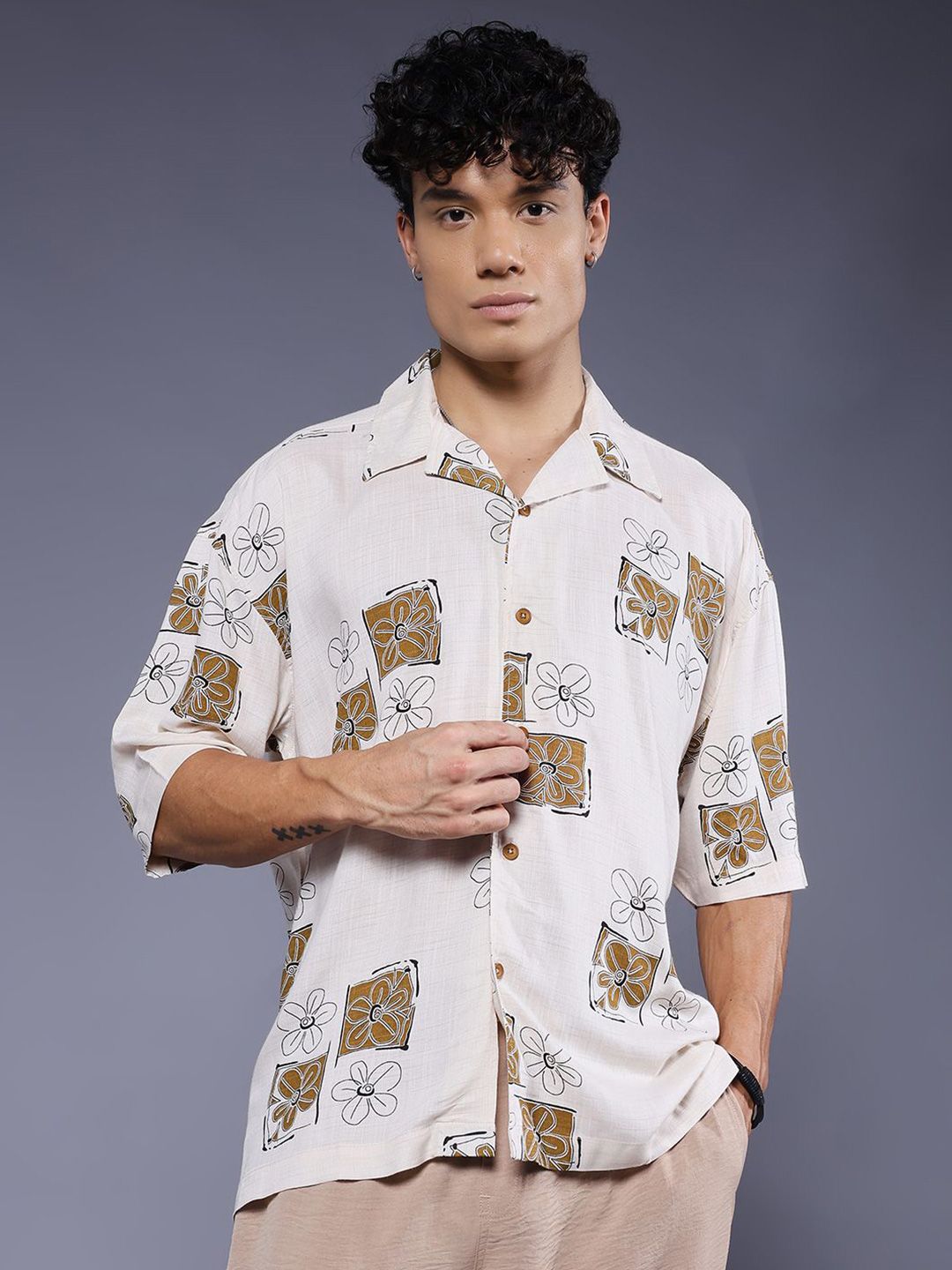 PRONK Men Standard Oversized Fit Floral Printed Spread Collar Casual Shirt-picture-16