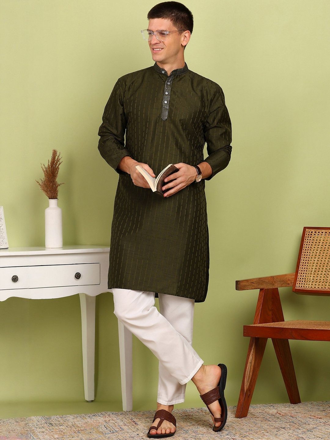 Anouk Men Regular Thread Work Kurta with Pyjamas-picture-37