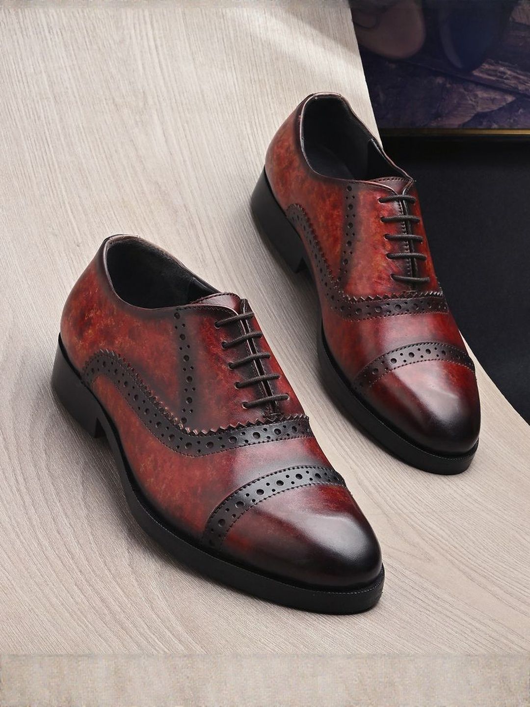 MILLE DOLLARI Men Textured Leather Formal Brogues-picture-16