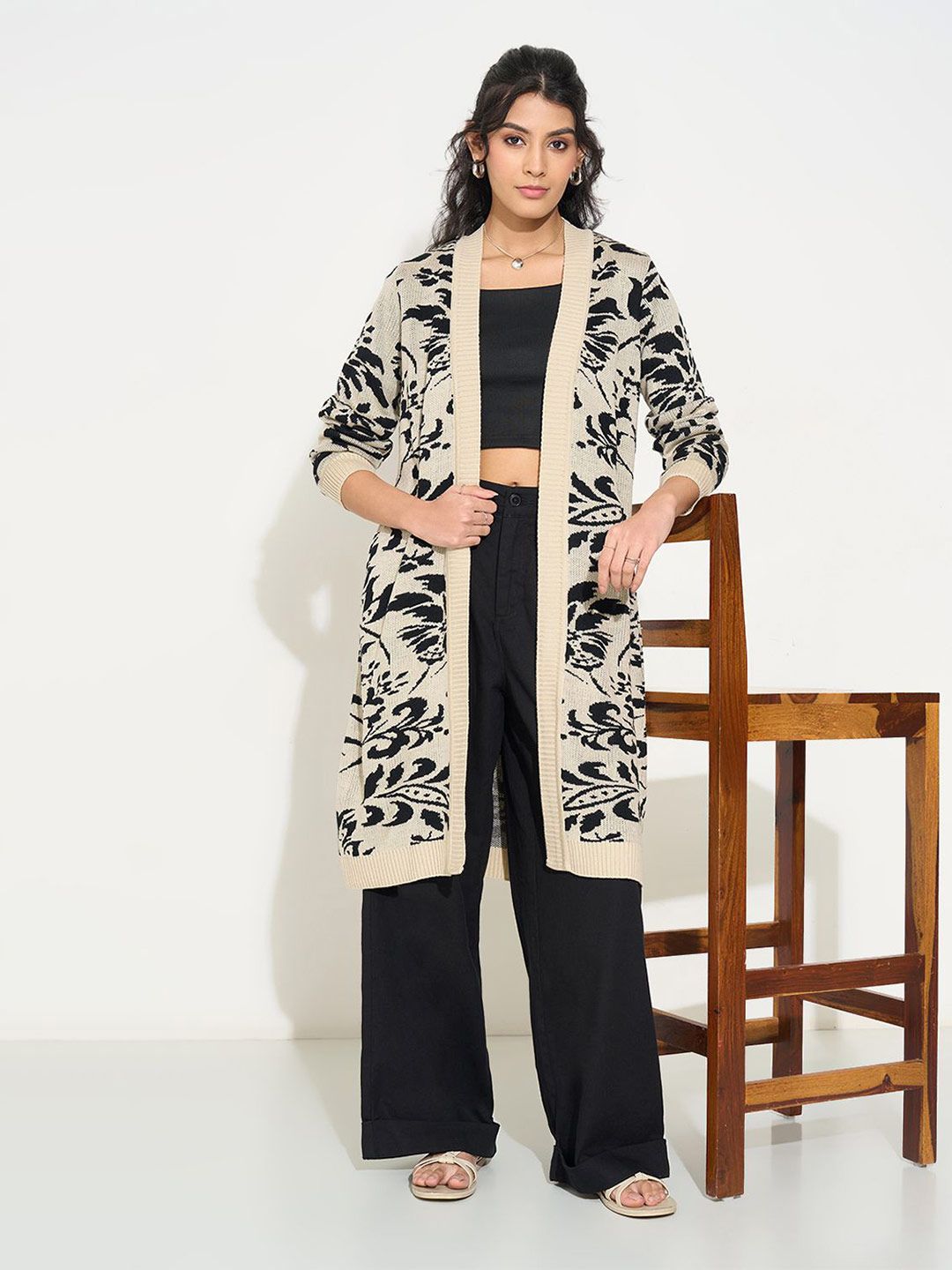 RANGMANCH BY PANTALOONS Floral Printed Shawl Neck Acrylic Open Front Shrug-picture-51