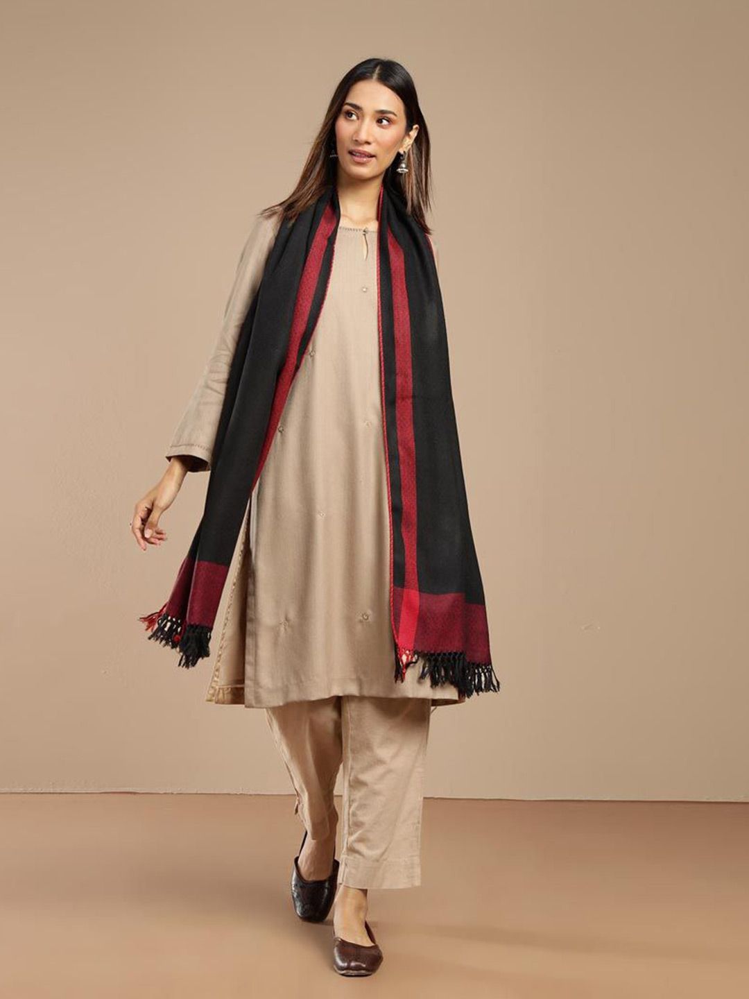Fabindia Woven Design Tasselled Border Woollen Shawl-picture-27