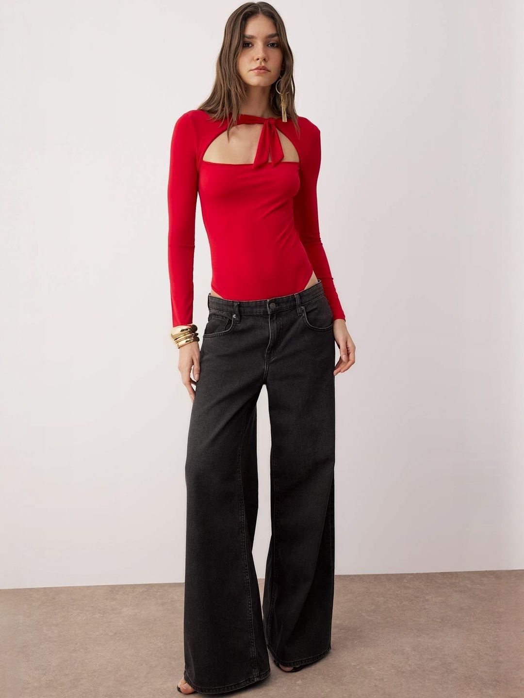 Trendyol Women Solid Round Neck Bodysuit-picture-23