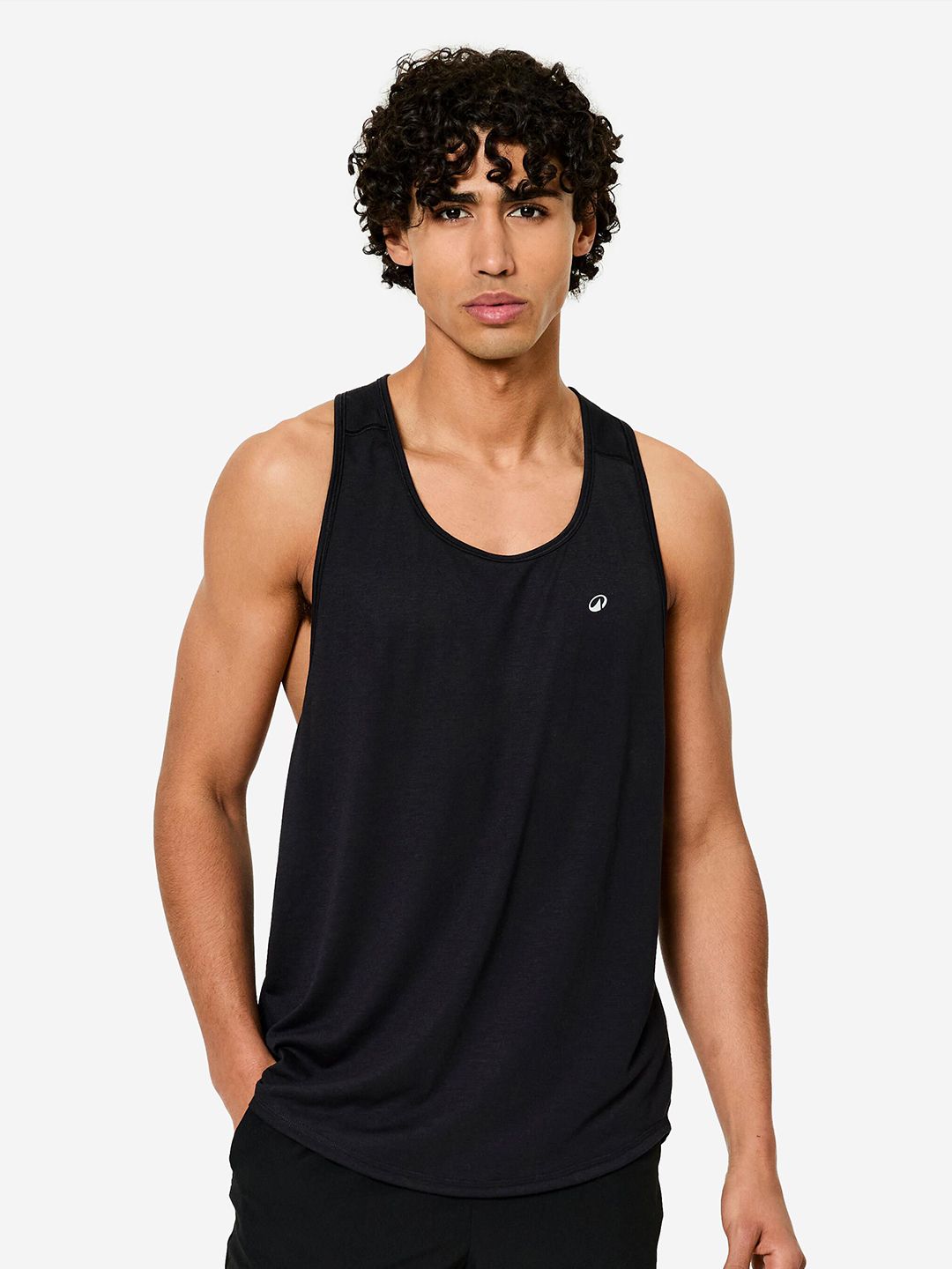 Decathlon Men Solid Scoop Neck T-shirt-image-48